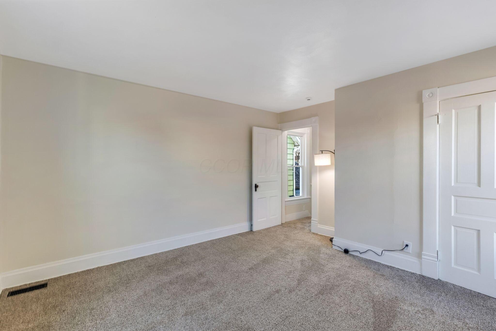 840 E Main Street Property Photo 16