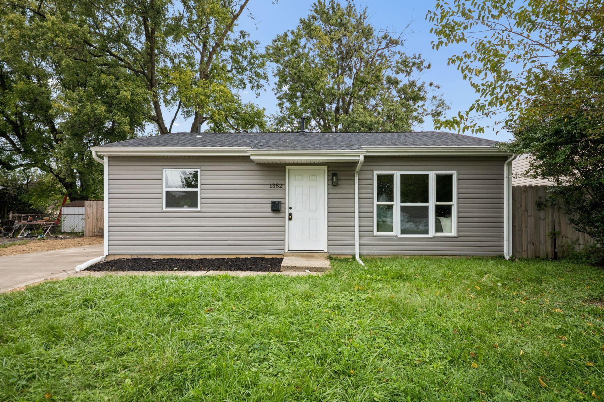 1382 Grovewood Drive Property Photo 1