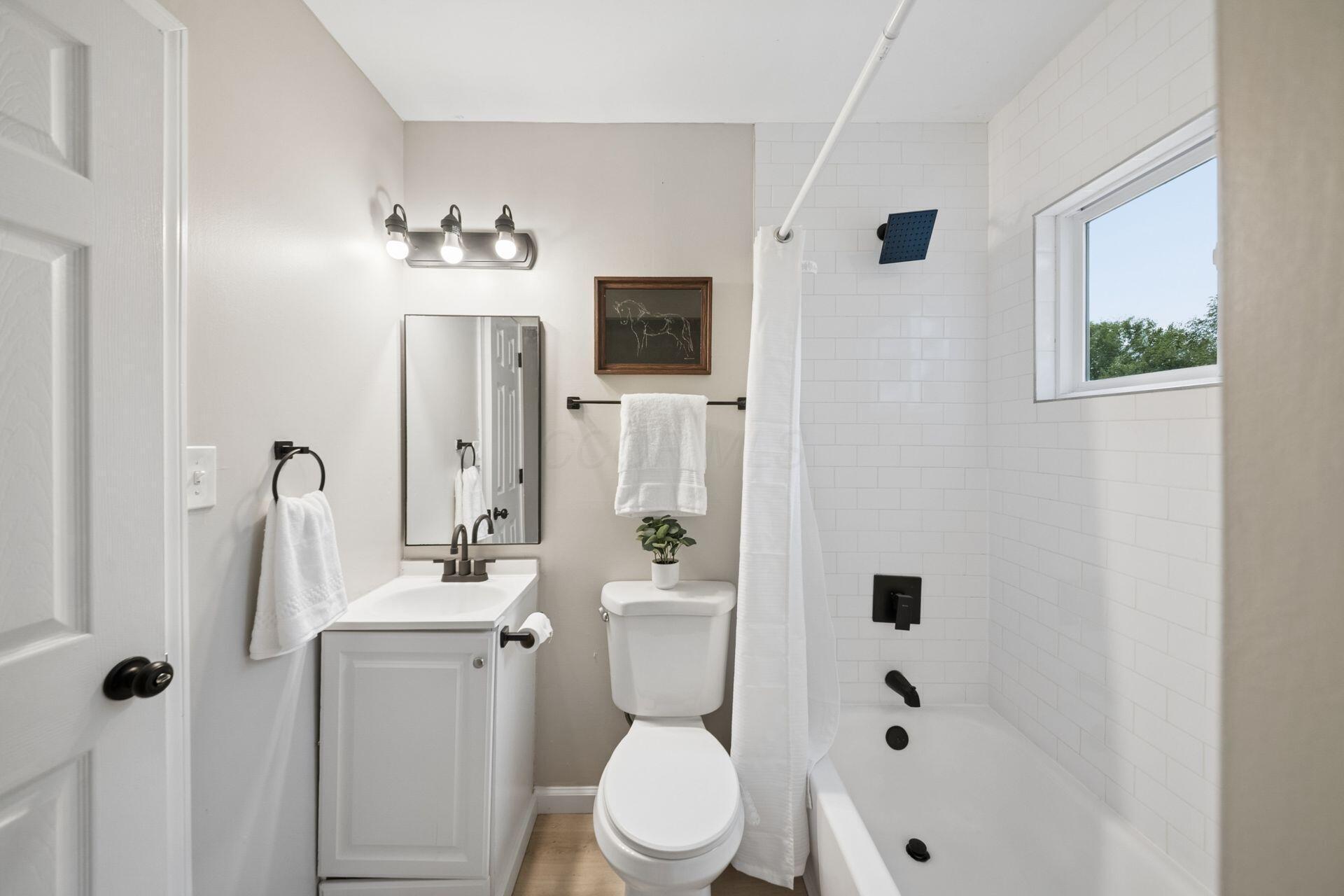 1382 Grovewood Drive Property Photo 15