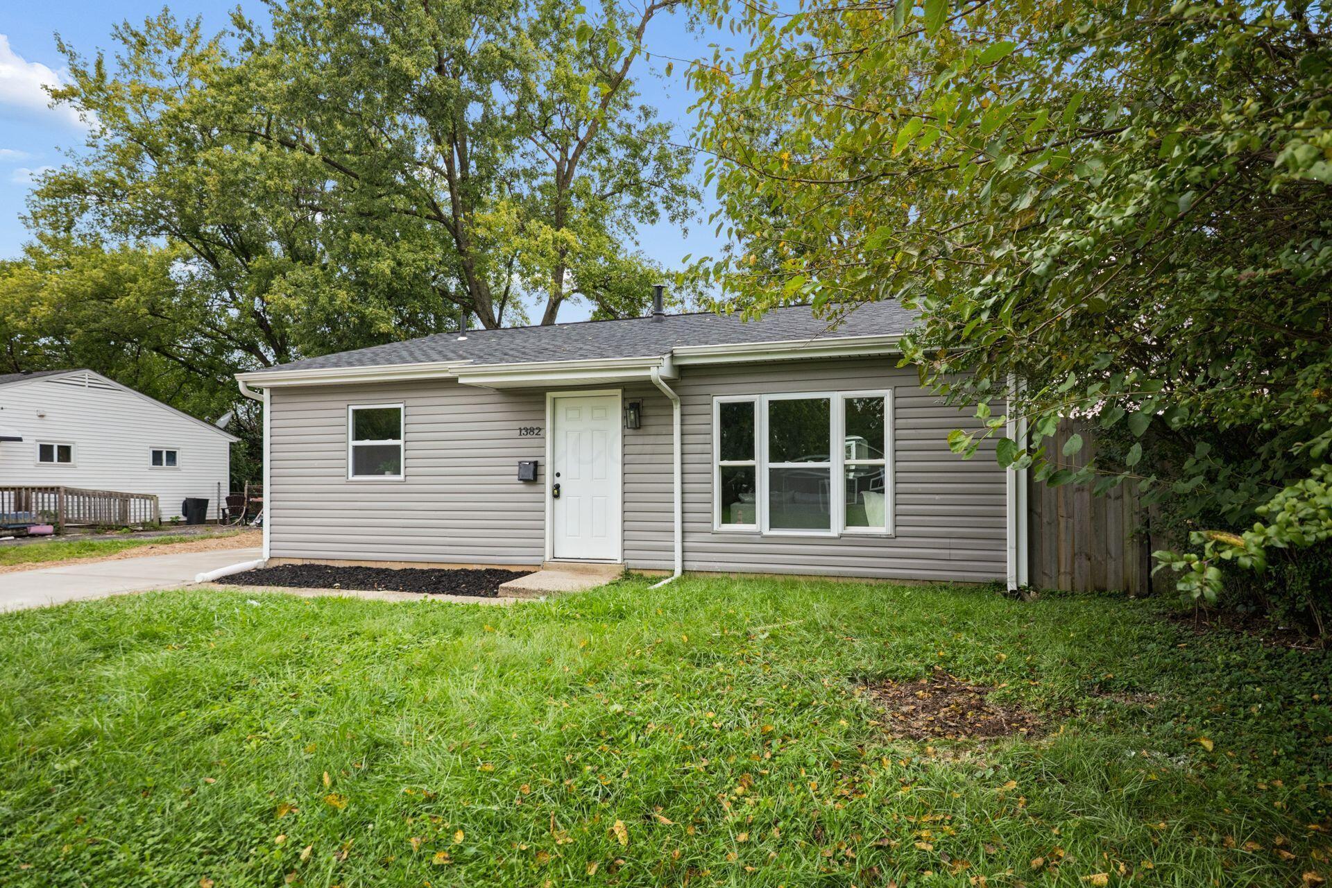 1382 Grovewood Drive Property Photo 21