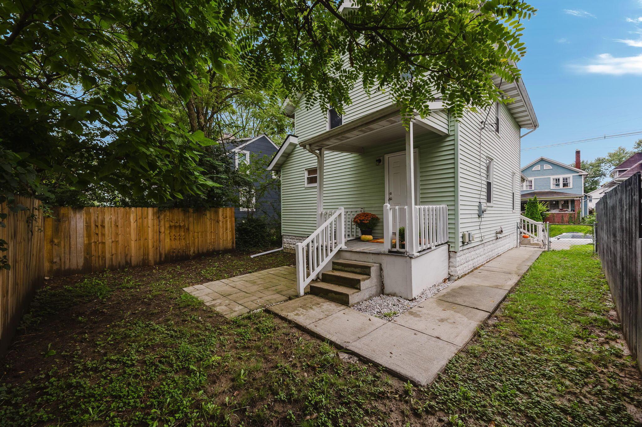 1008 E Whittier Street Property Photo 5