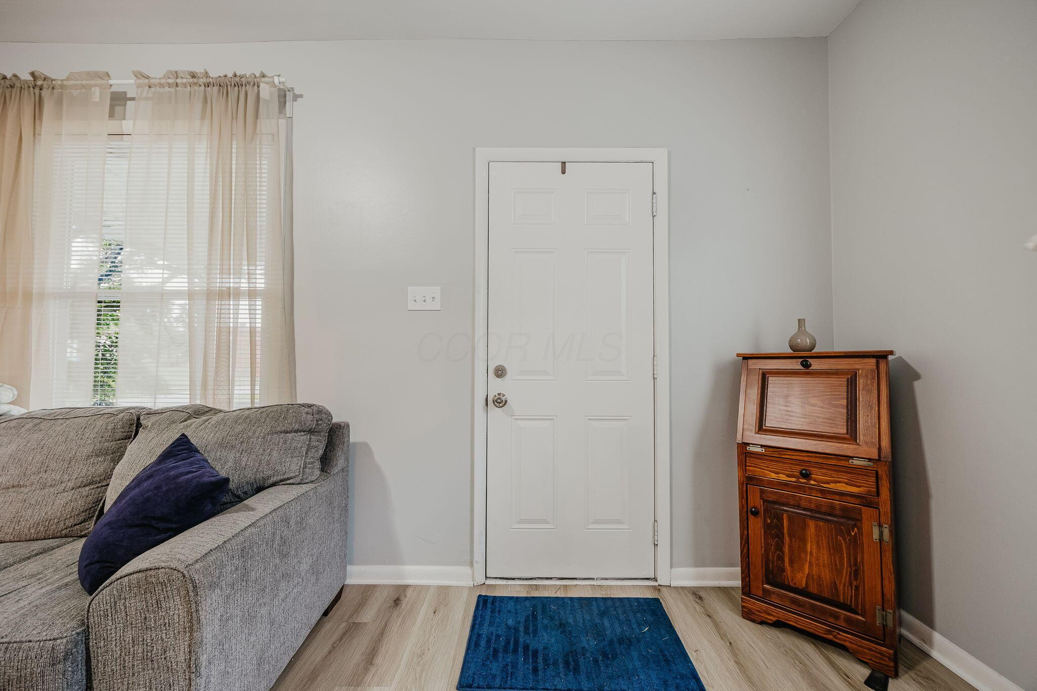 1008 E Whittier Street Property Photo 6