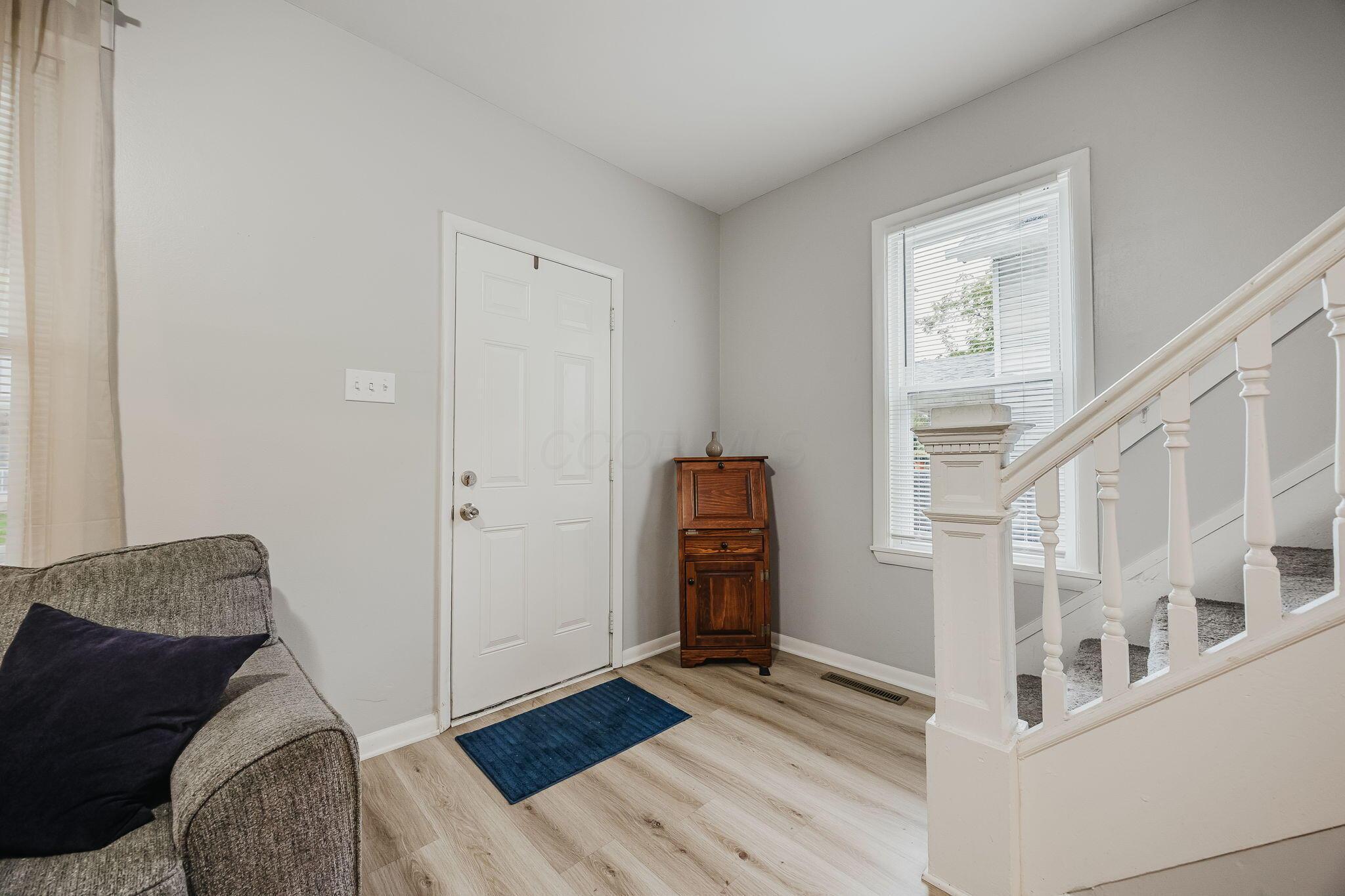 1008 E Whittier Street Property Photo 7