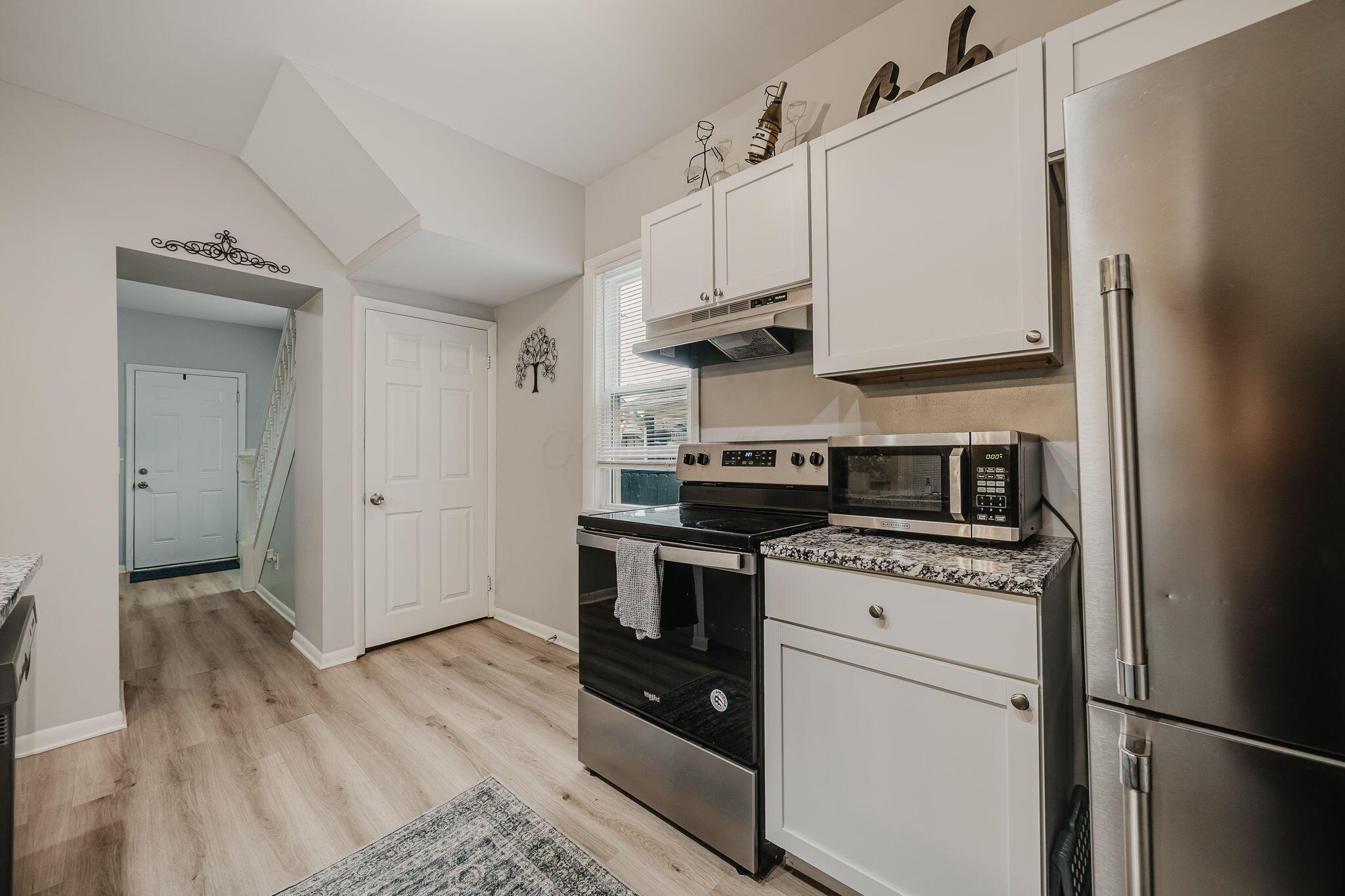 1008 E Whittier Street Property Photo 23