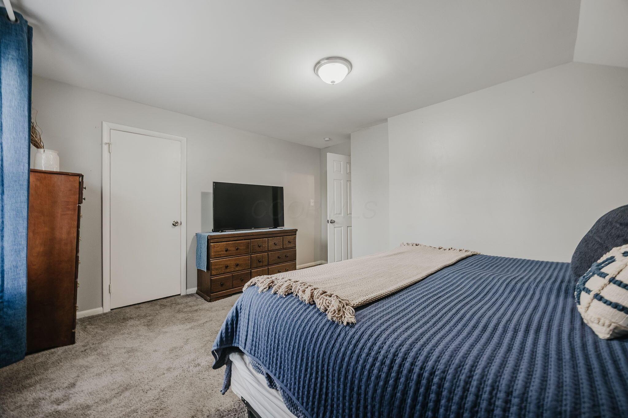 1008 E Whittier Street Property Photo 27