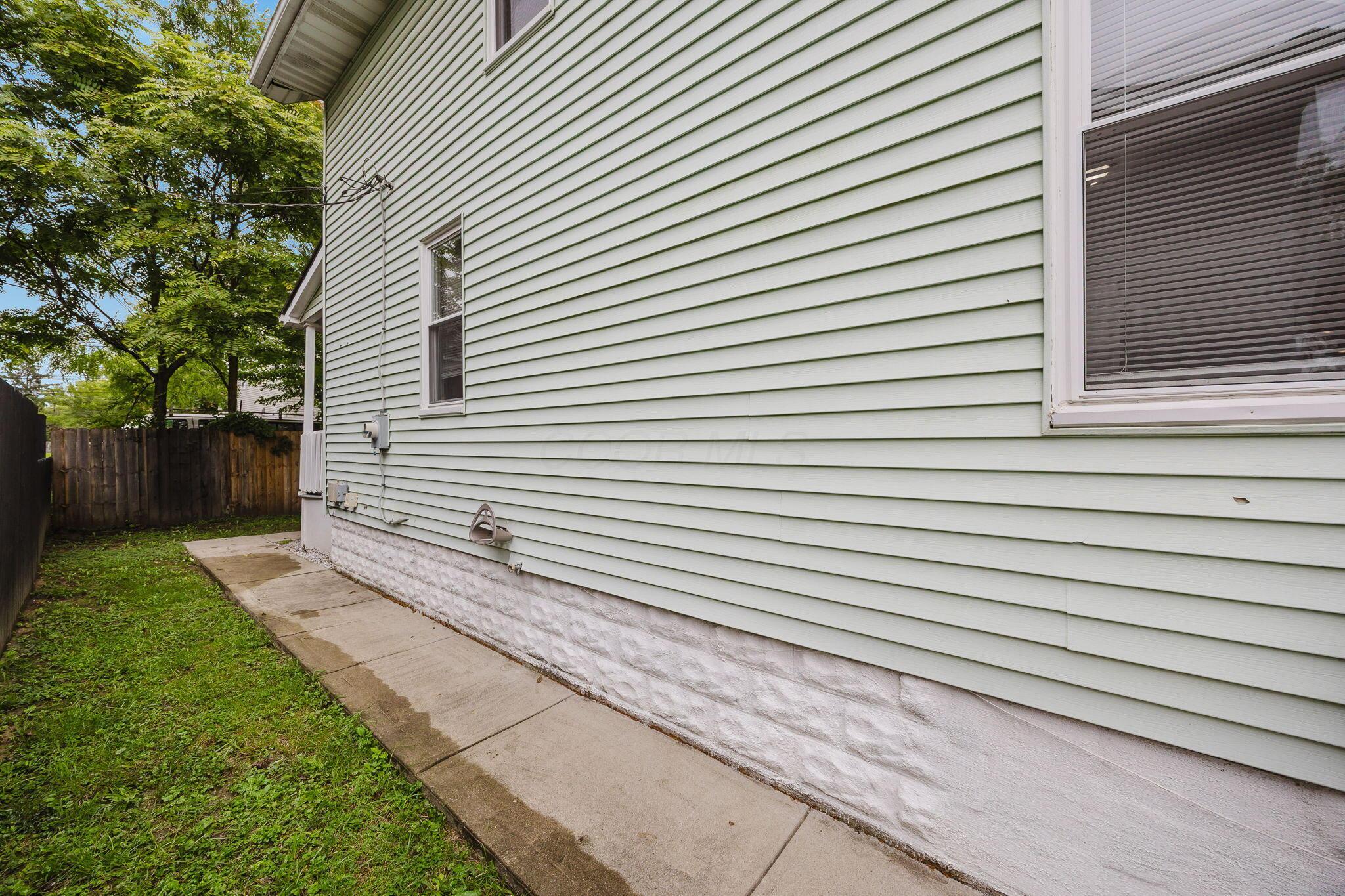 1008 E Whittier Street Property Photo 38