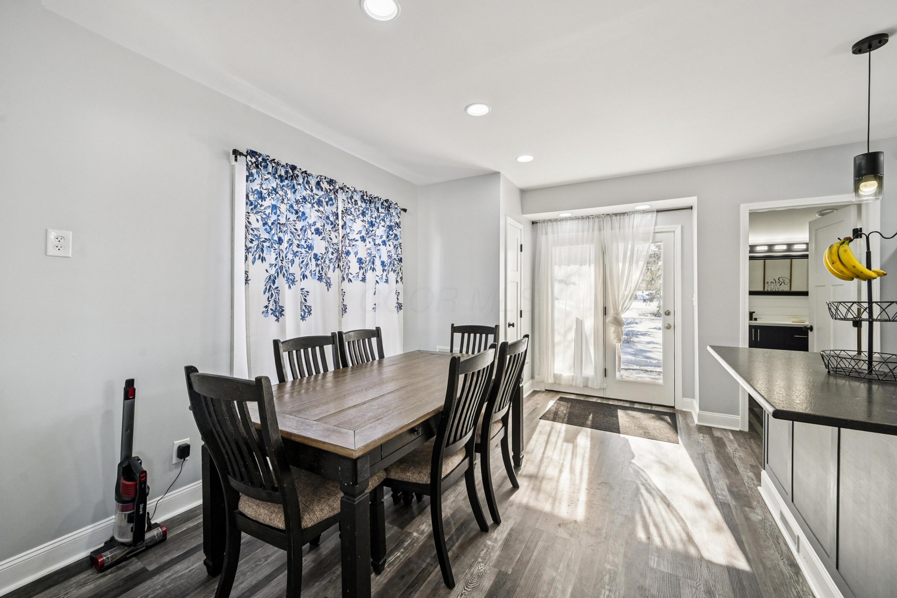 112 E Spring Avenue Property Photo 11