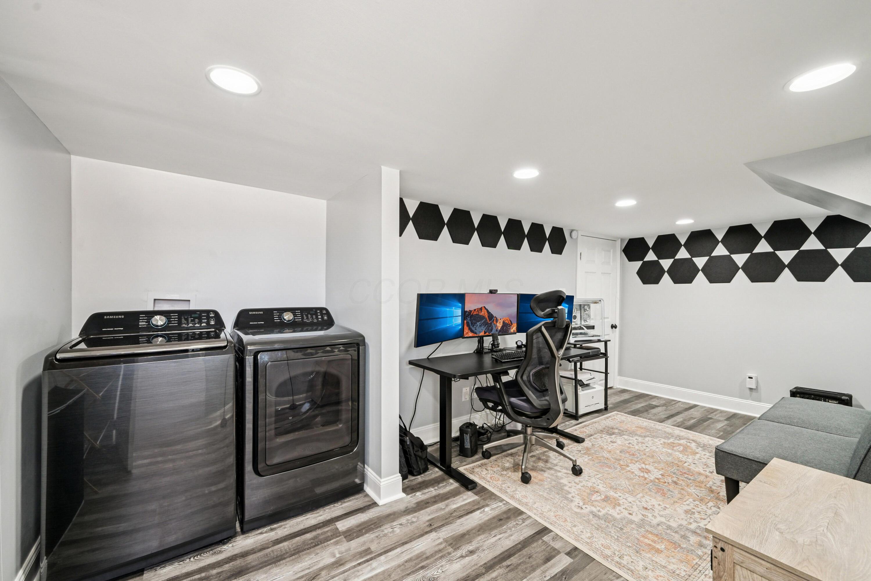 112 E Spring Avenue Property Photo 32