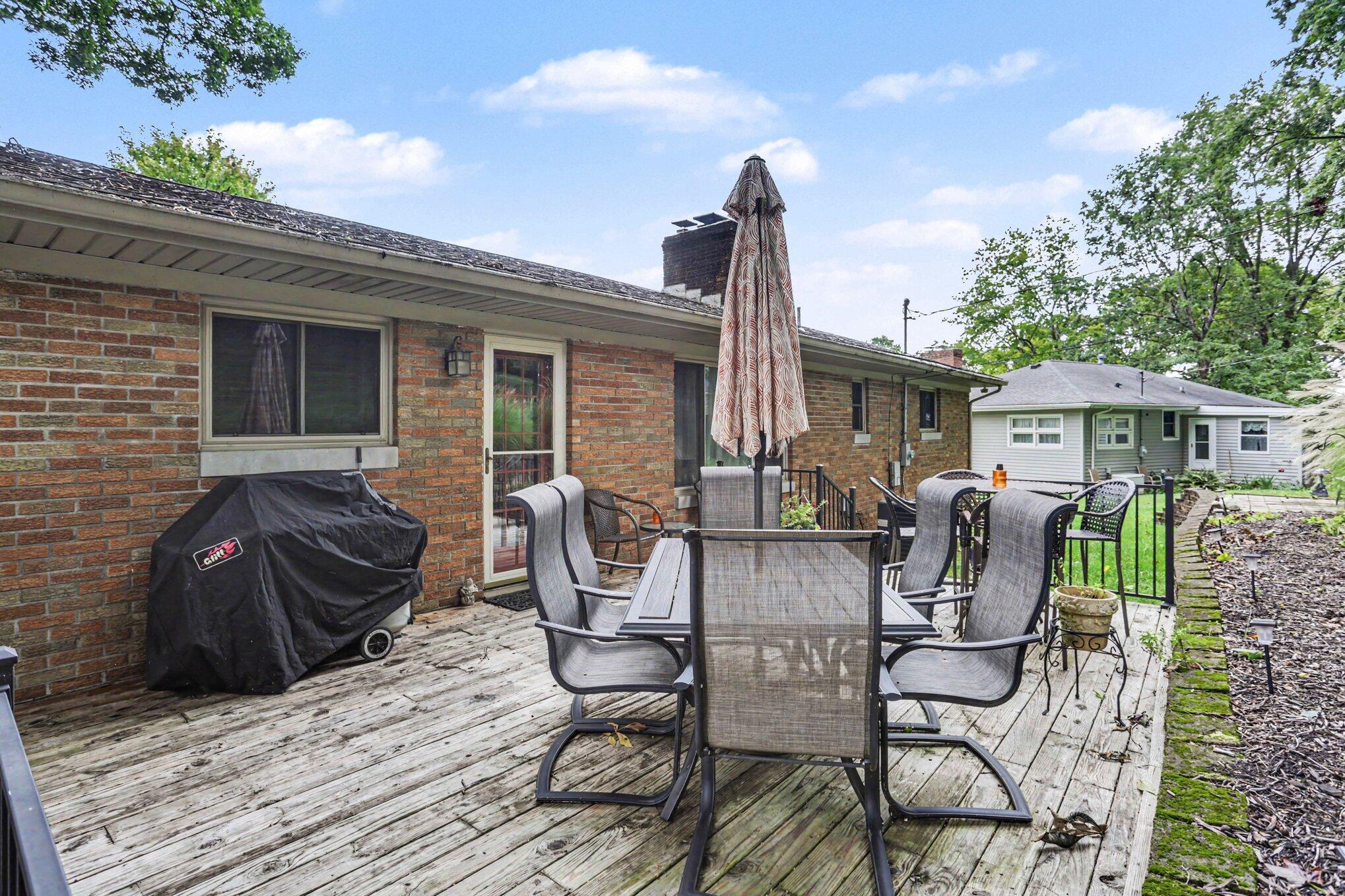 385 Kemper Avenue Property Photo 7