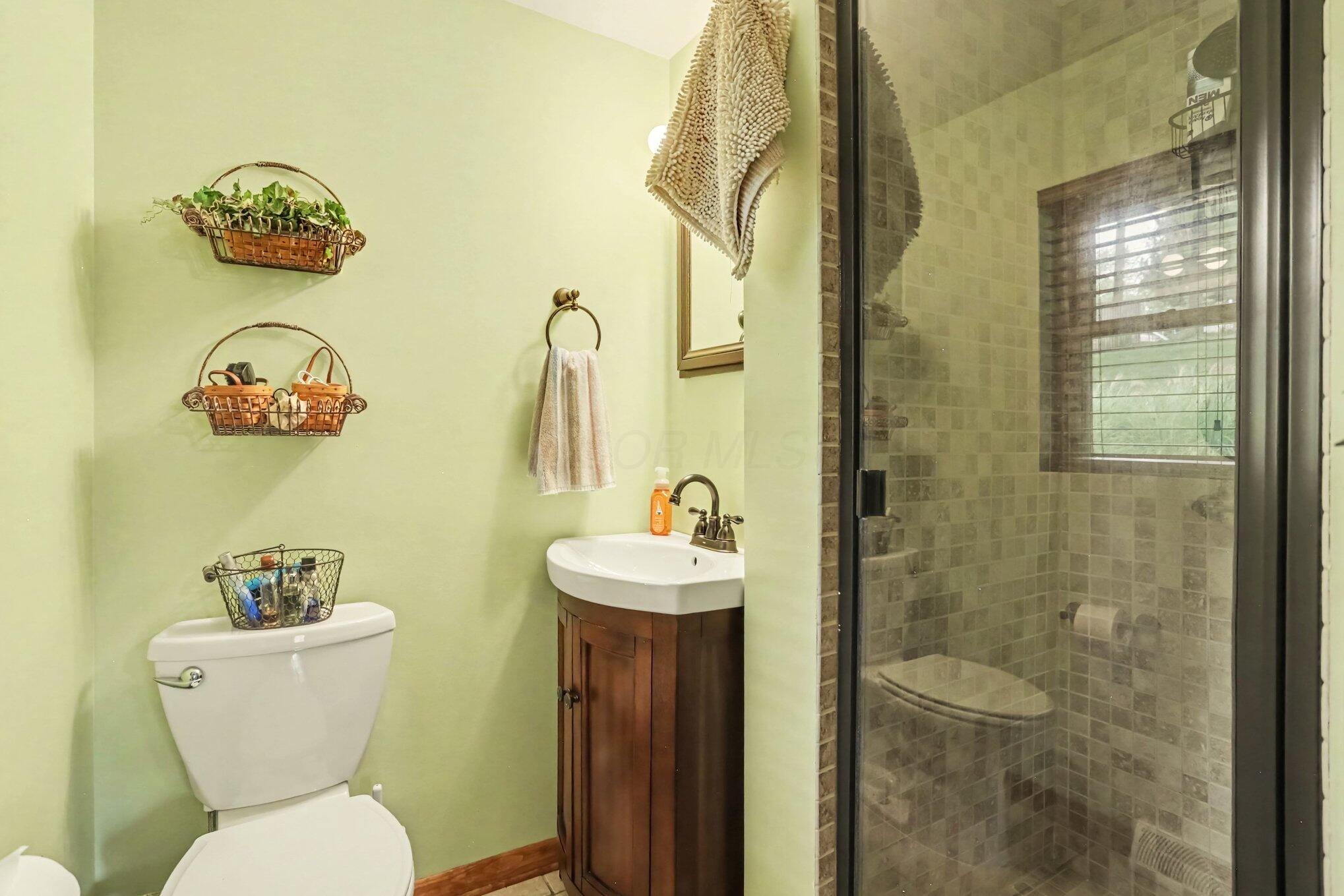 385 Kemper Avenue Property Photo 37