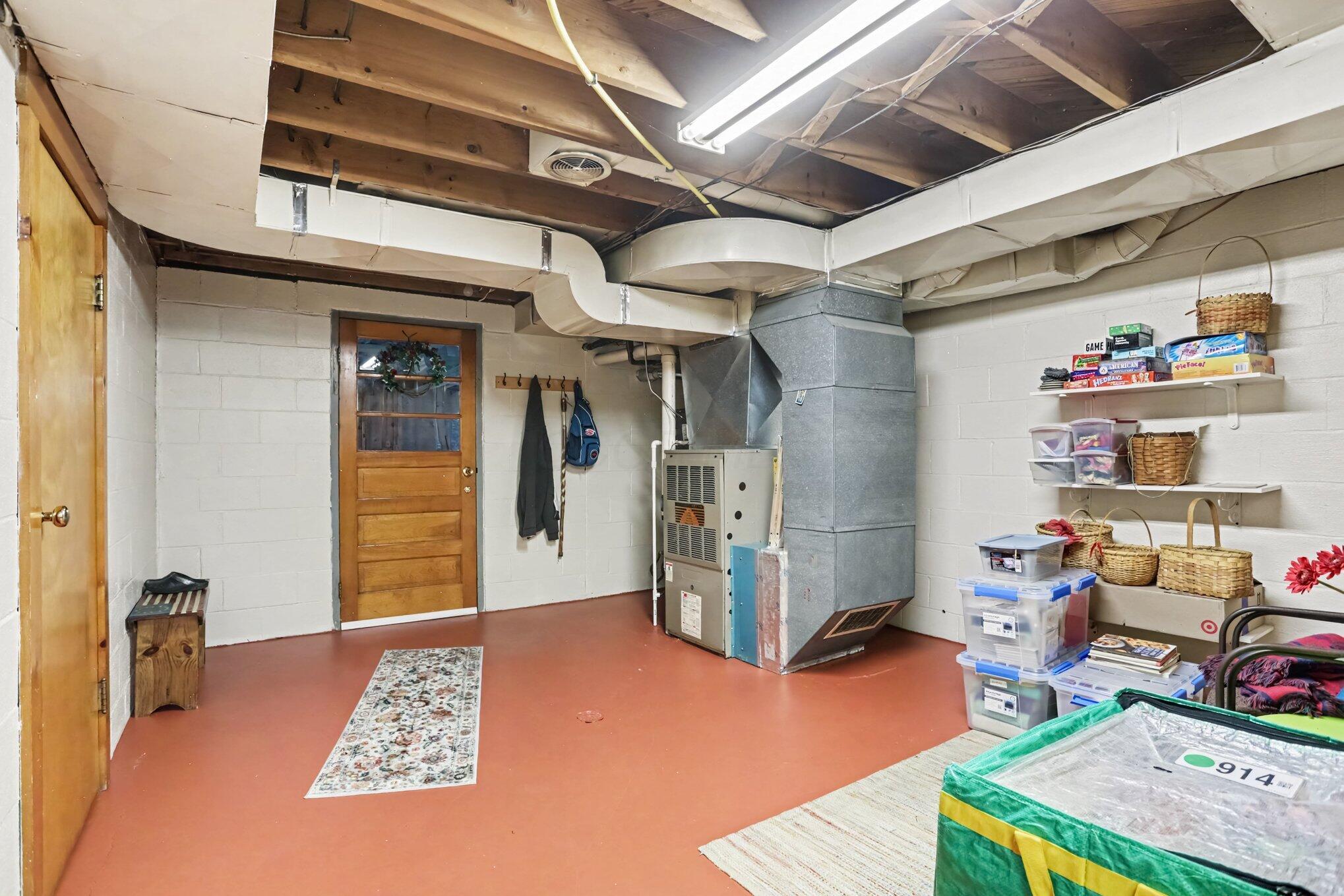 385 Kemper Avenue Property Photo 43