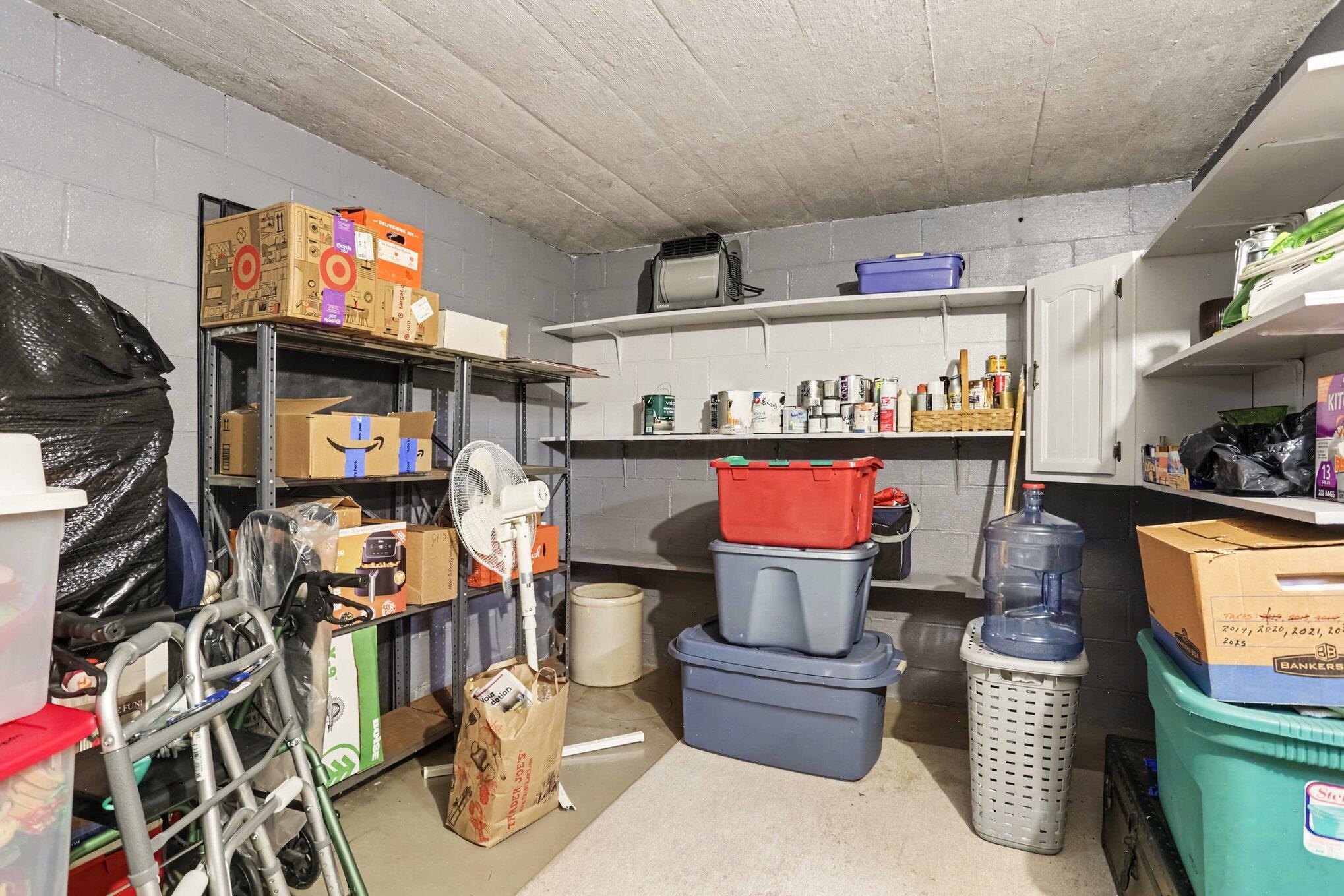 385 Kemper Avenue Property Photo 44