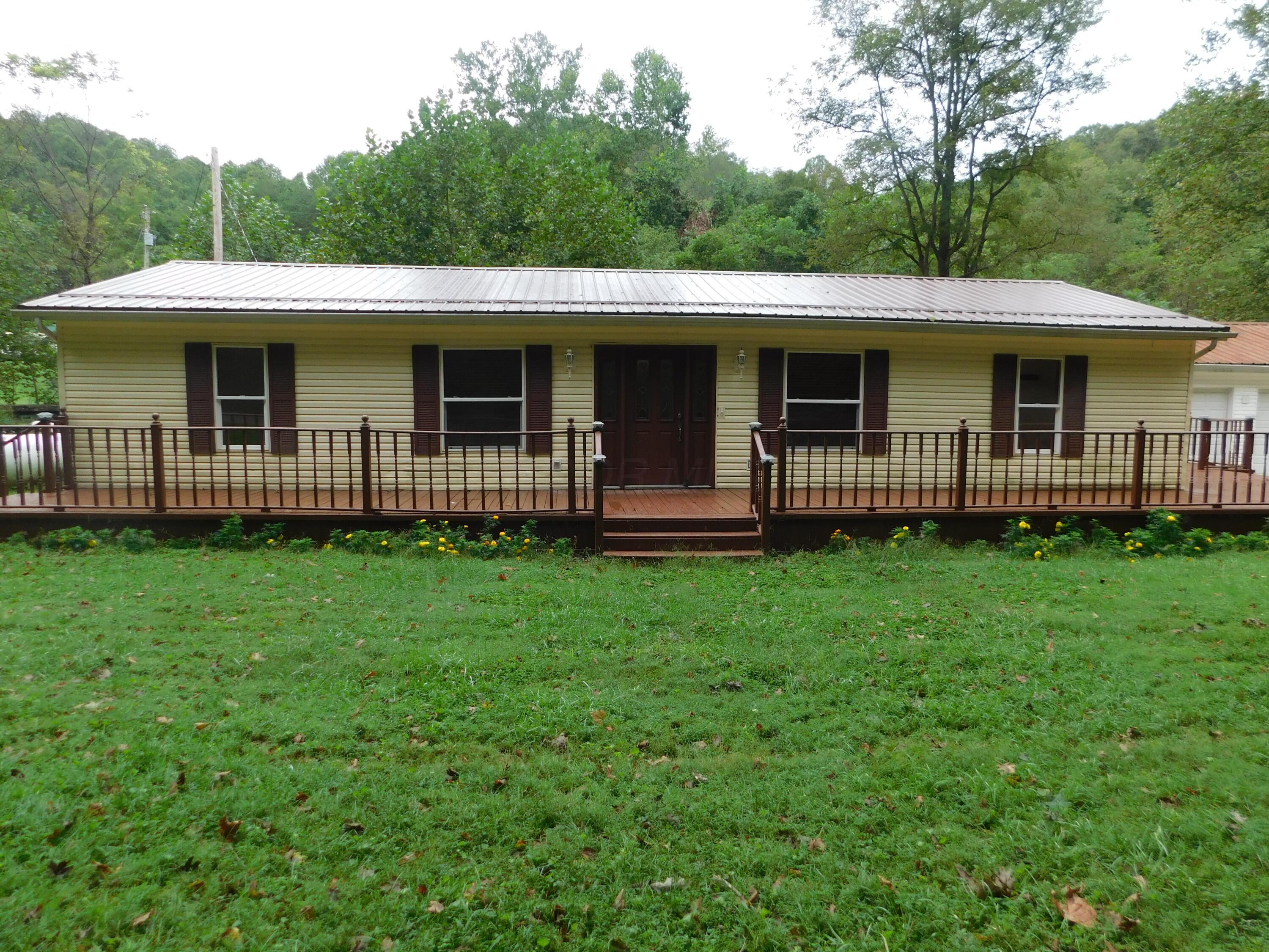 22529 Conrad Road Property Photo 1