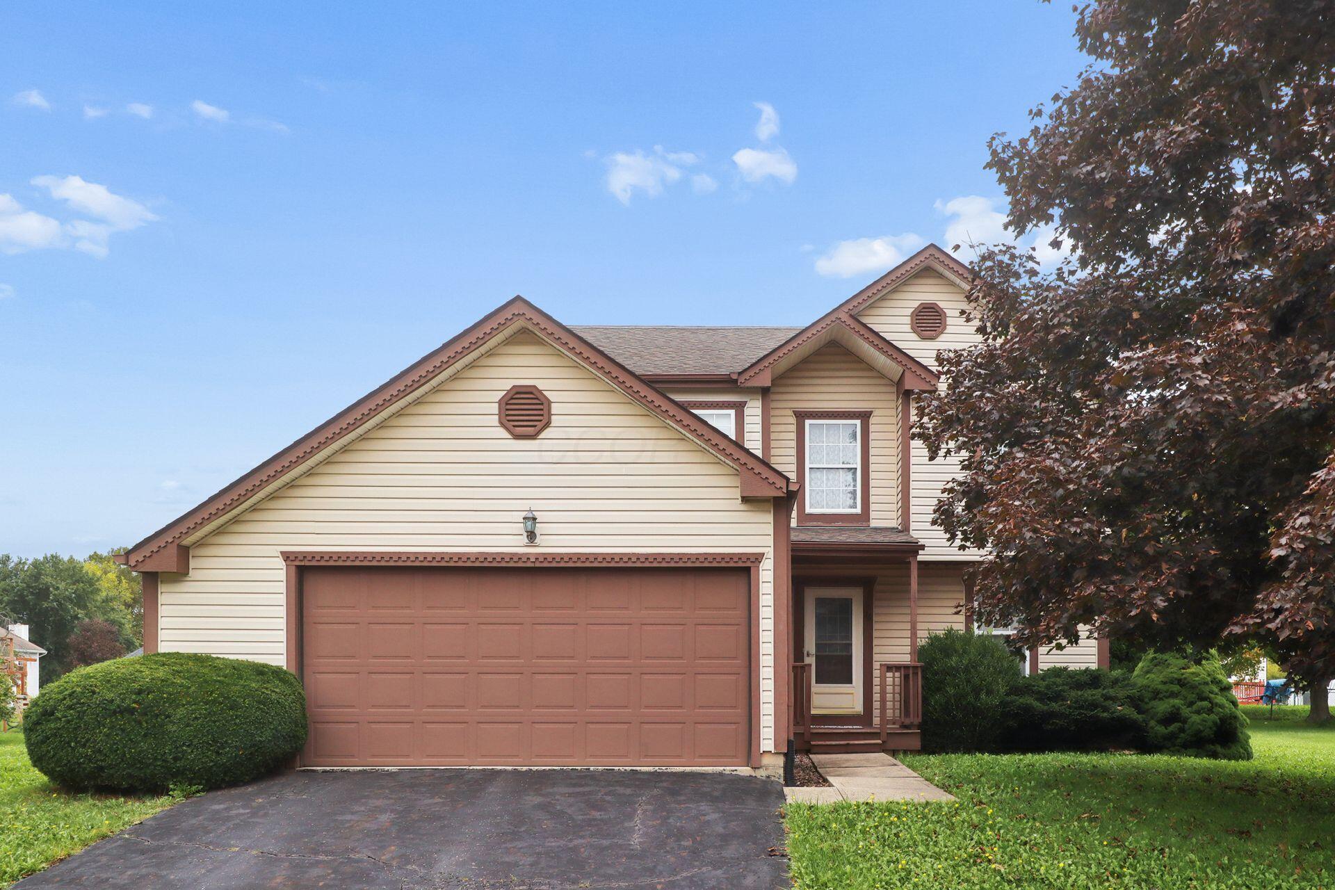 16 W Fieldstone Property Photo 1