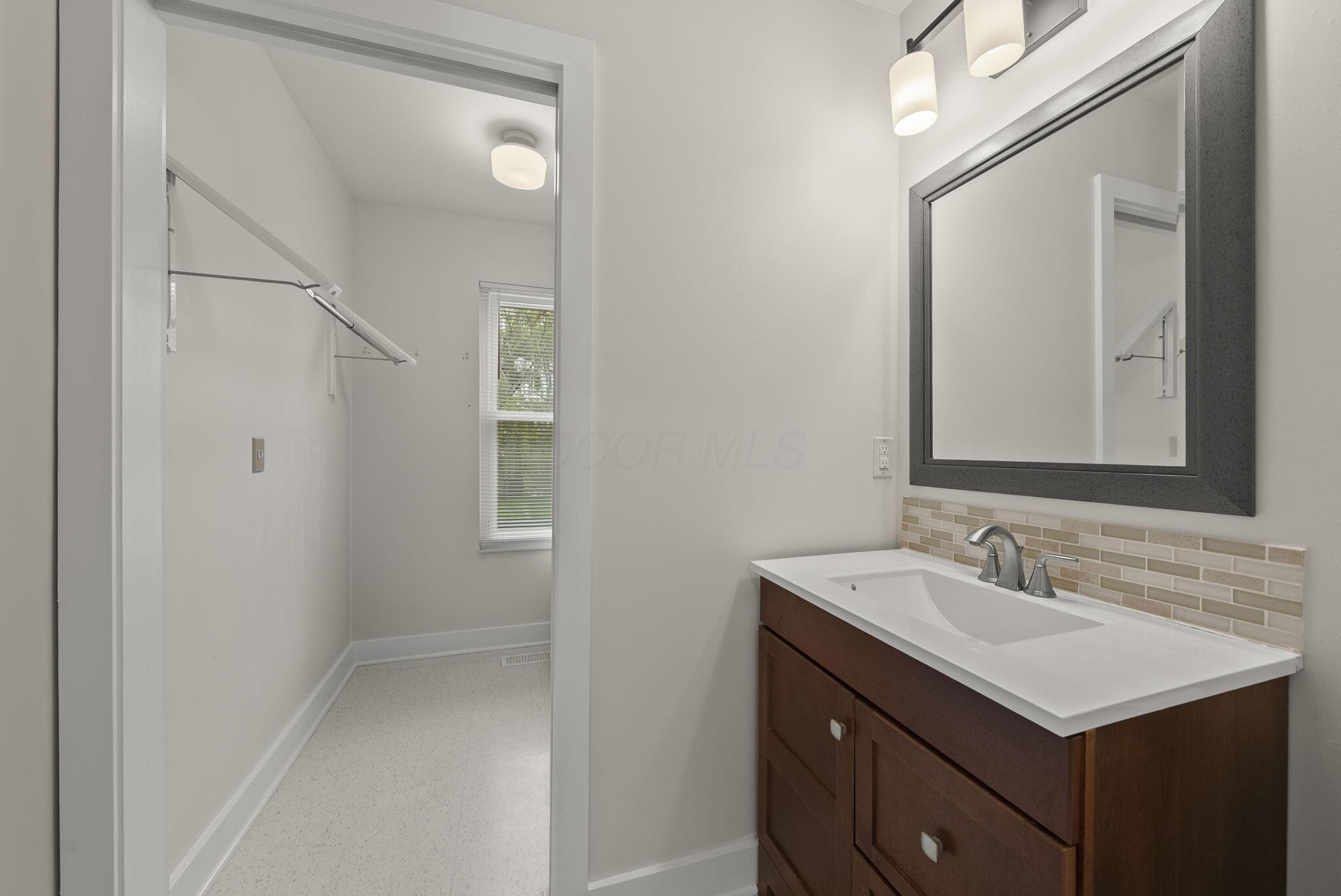 7370 Palmleaf Lane Property Photo 17