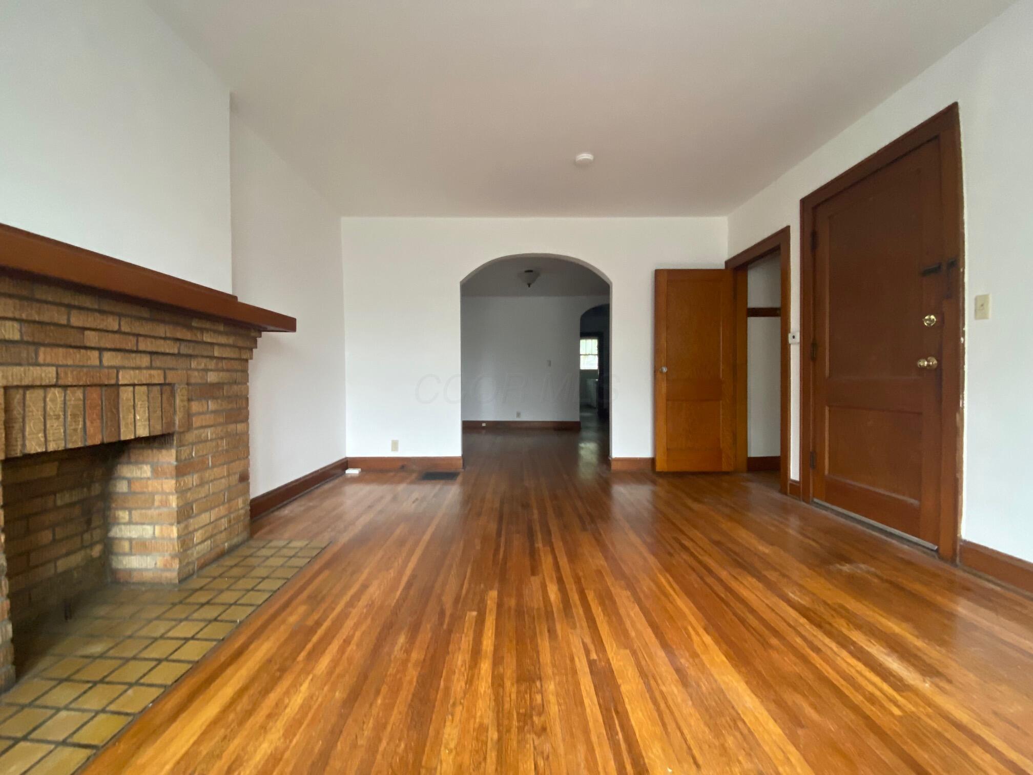 169 E Arcadia Avenue Property Photo 6