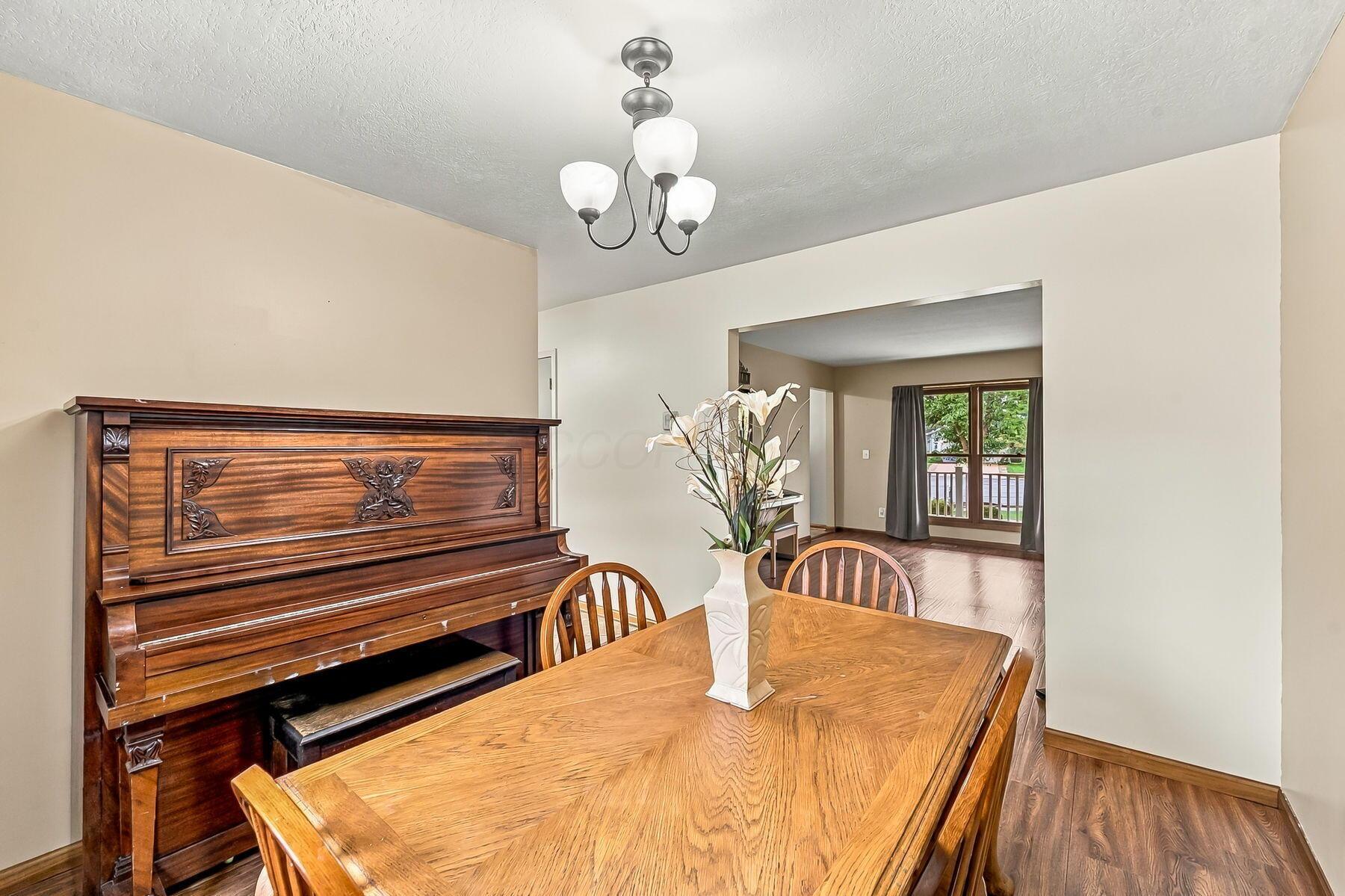 118 Halstead Court Property Photo 15