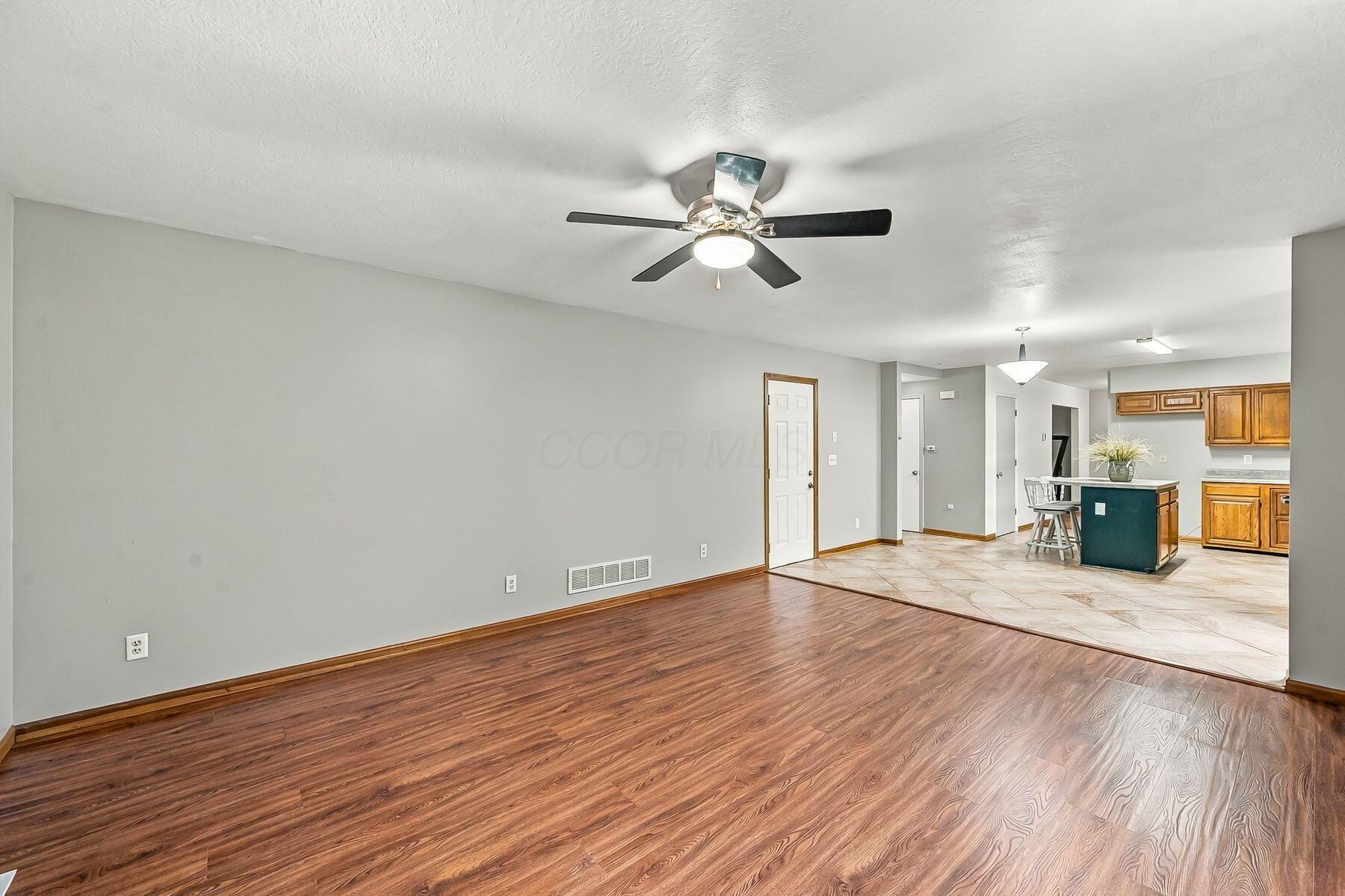 118 Halstead Court Property Photo 23