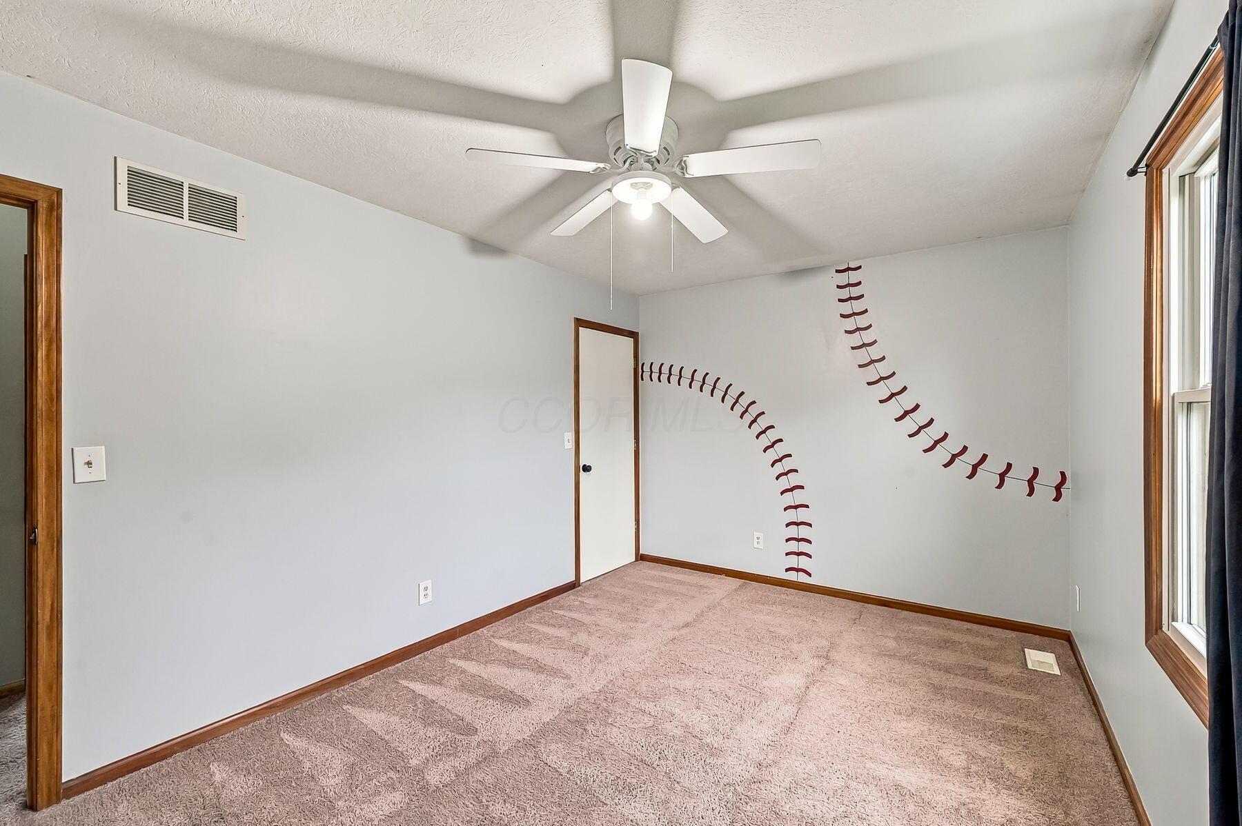 118 Halstead Court Property Photo 36