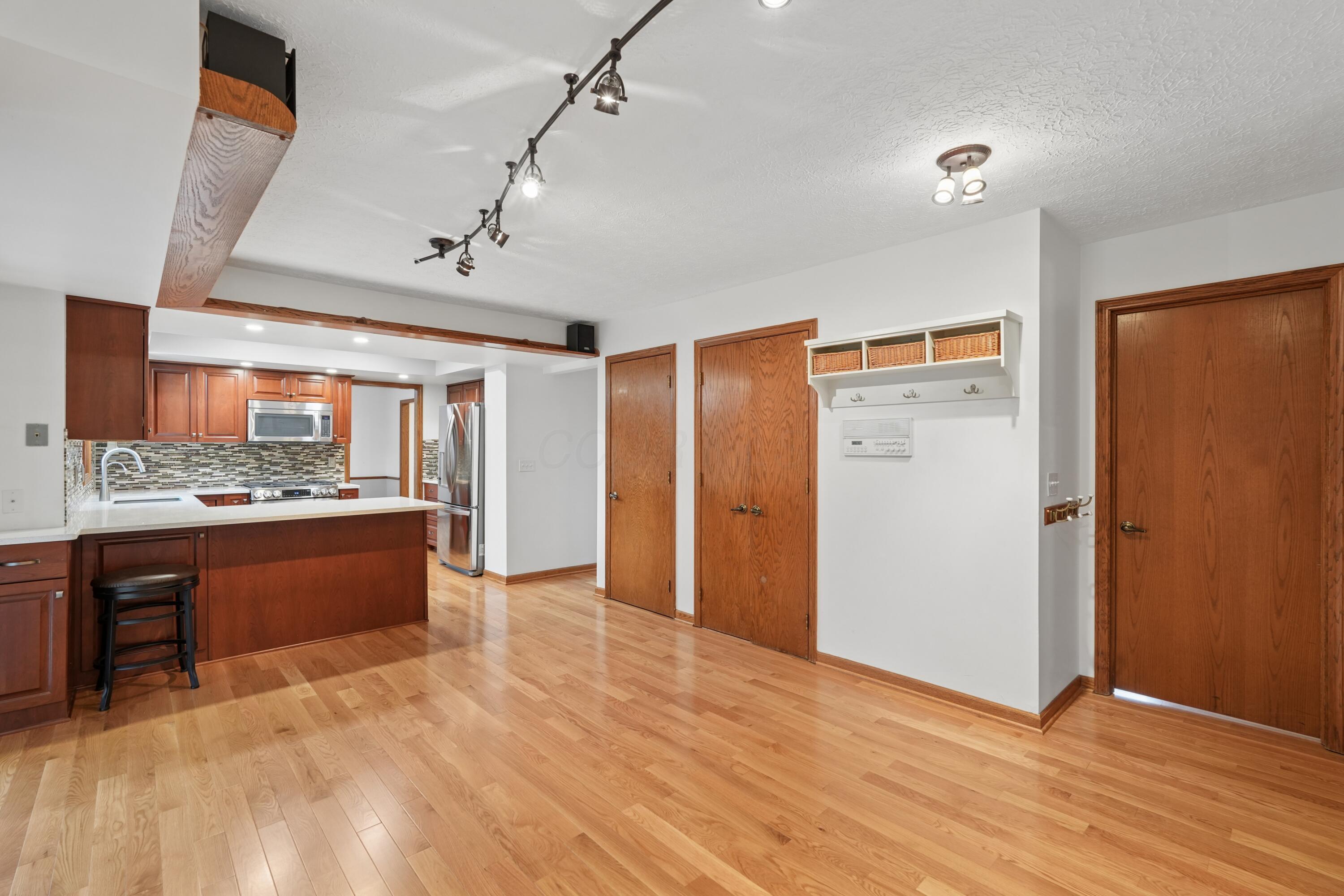 8414 Netherlands Place Property Photo 14