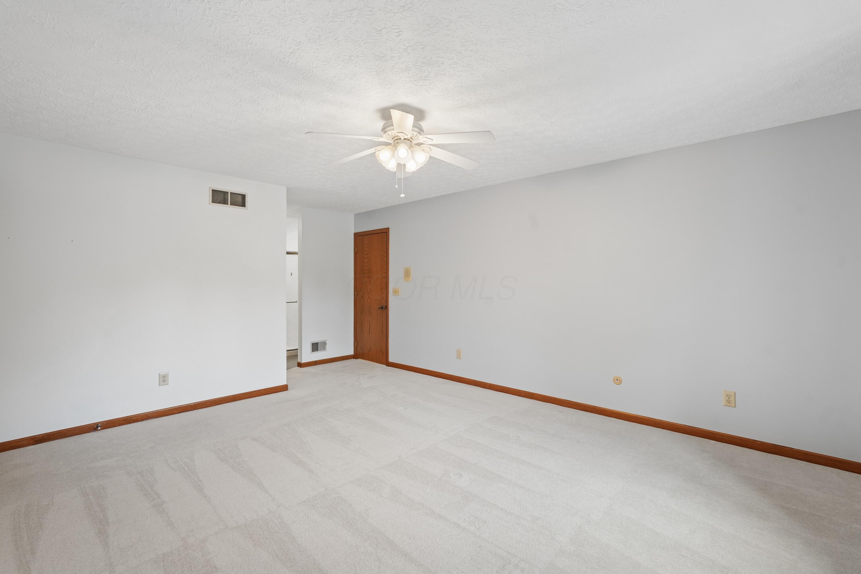 8414 Netherlands Place Property Photo 24