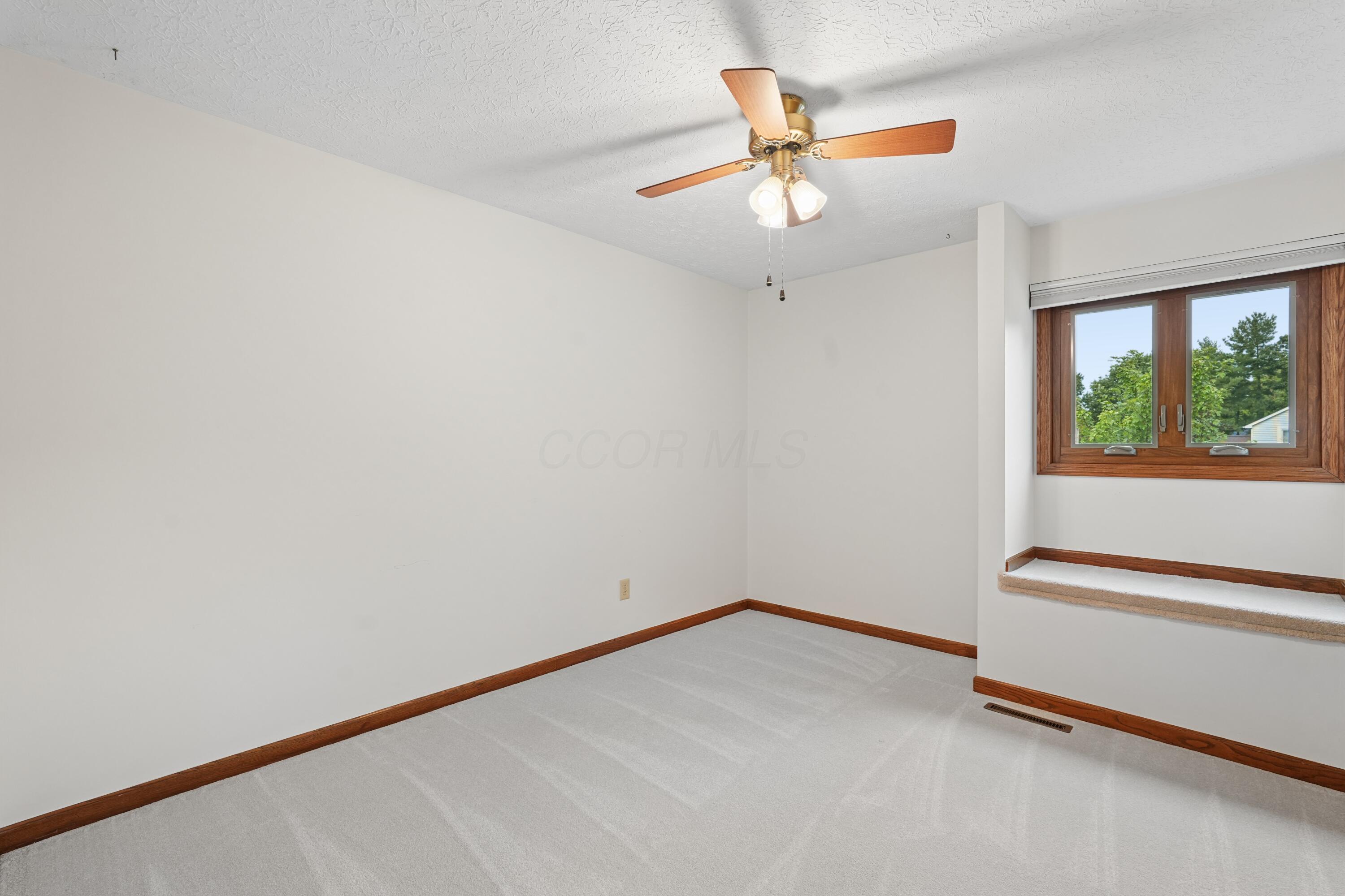8414 Netherlands Place Property Photo 32