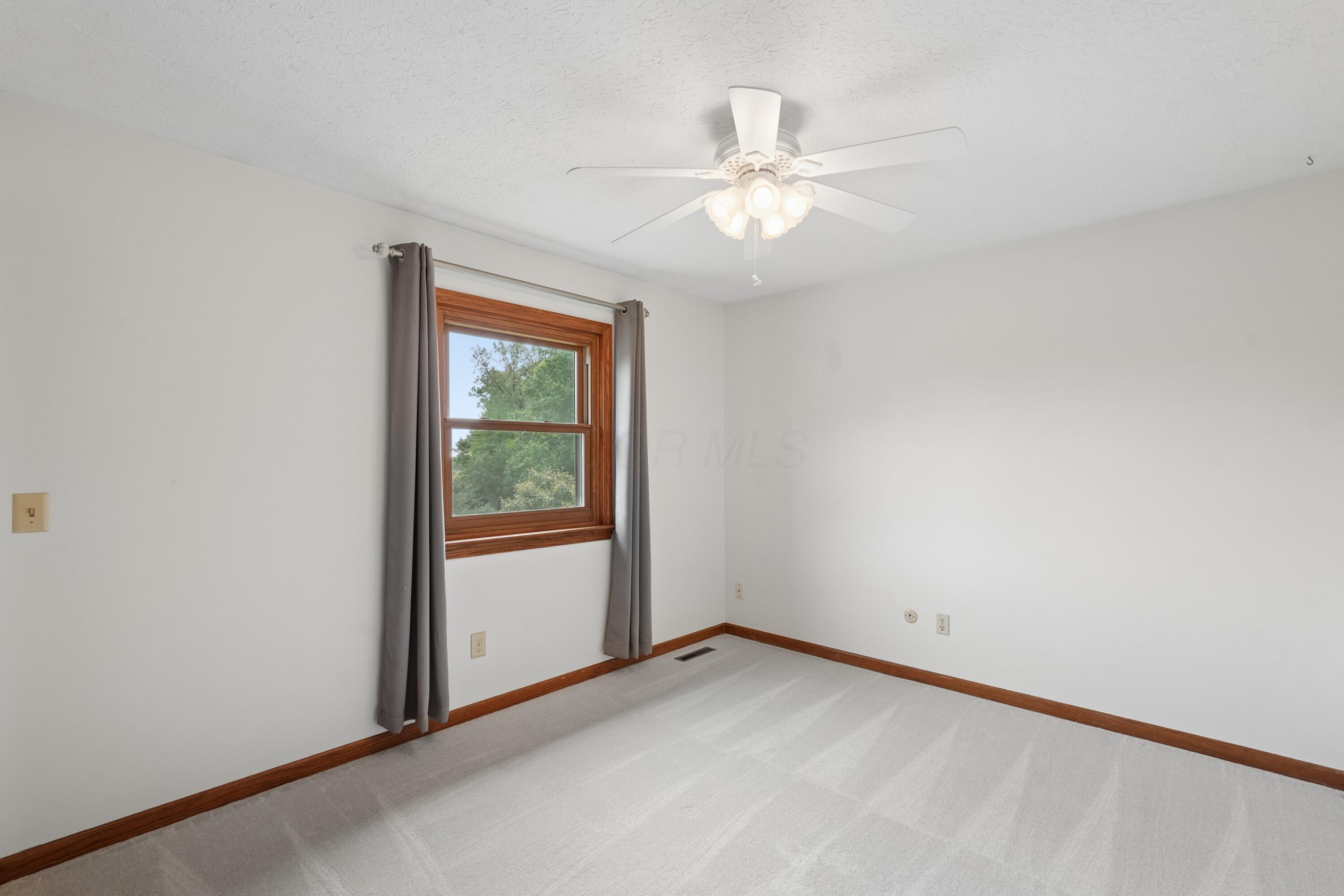 8414 Netherlands Place Property Photo 34