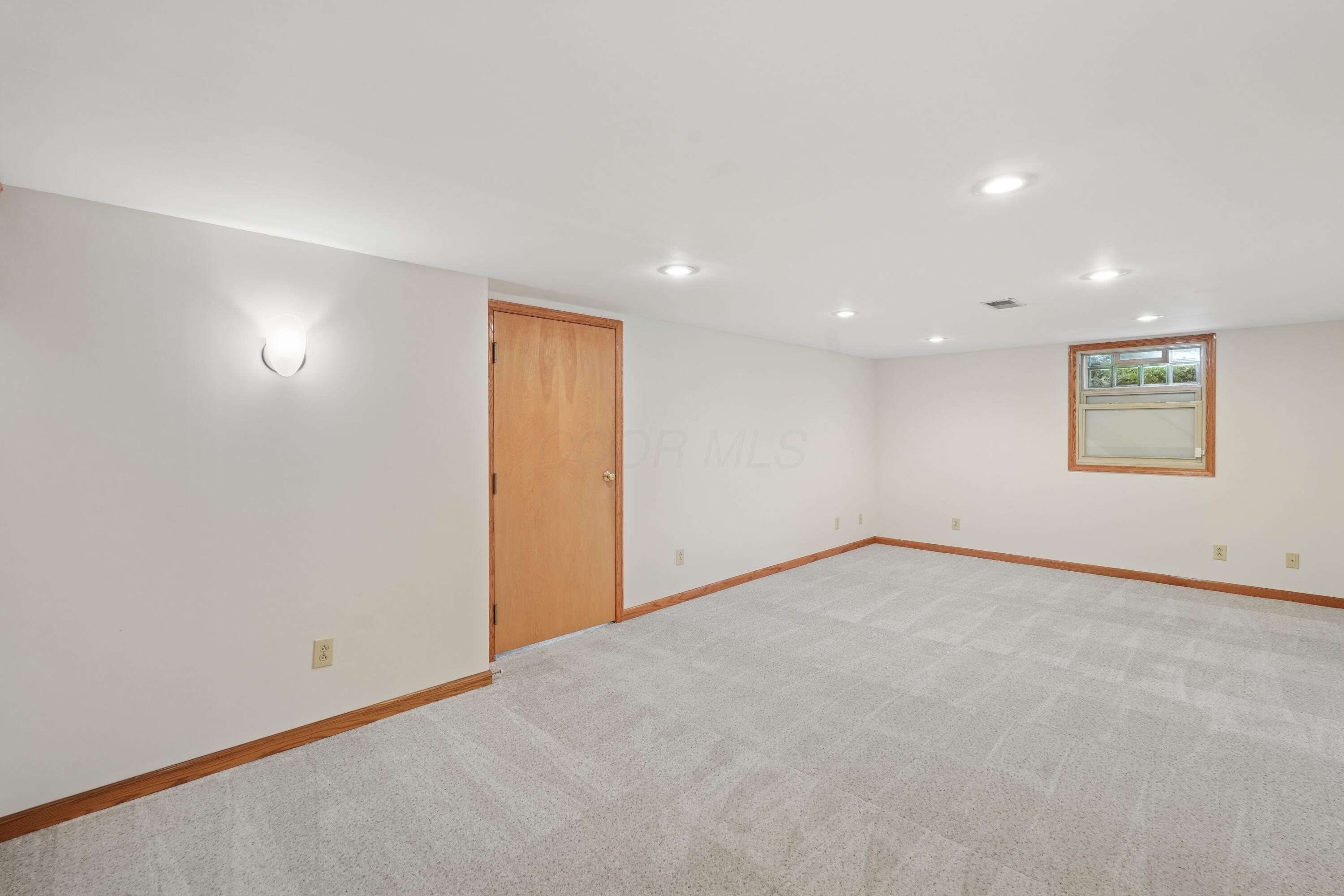 8414 Netherlands Place Property Photo 40