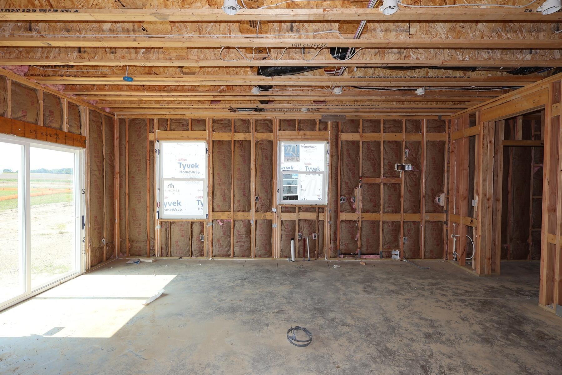1008 Dawsons Drive Property Photo 3