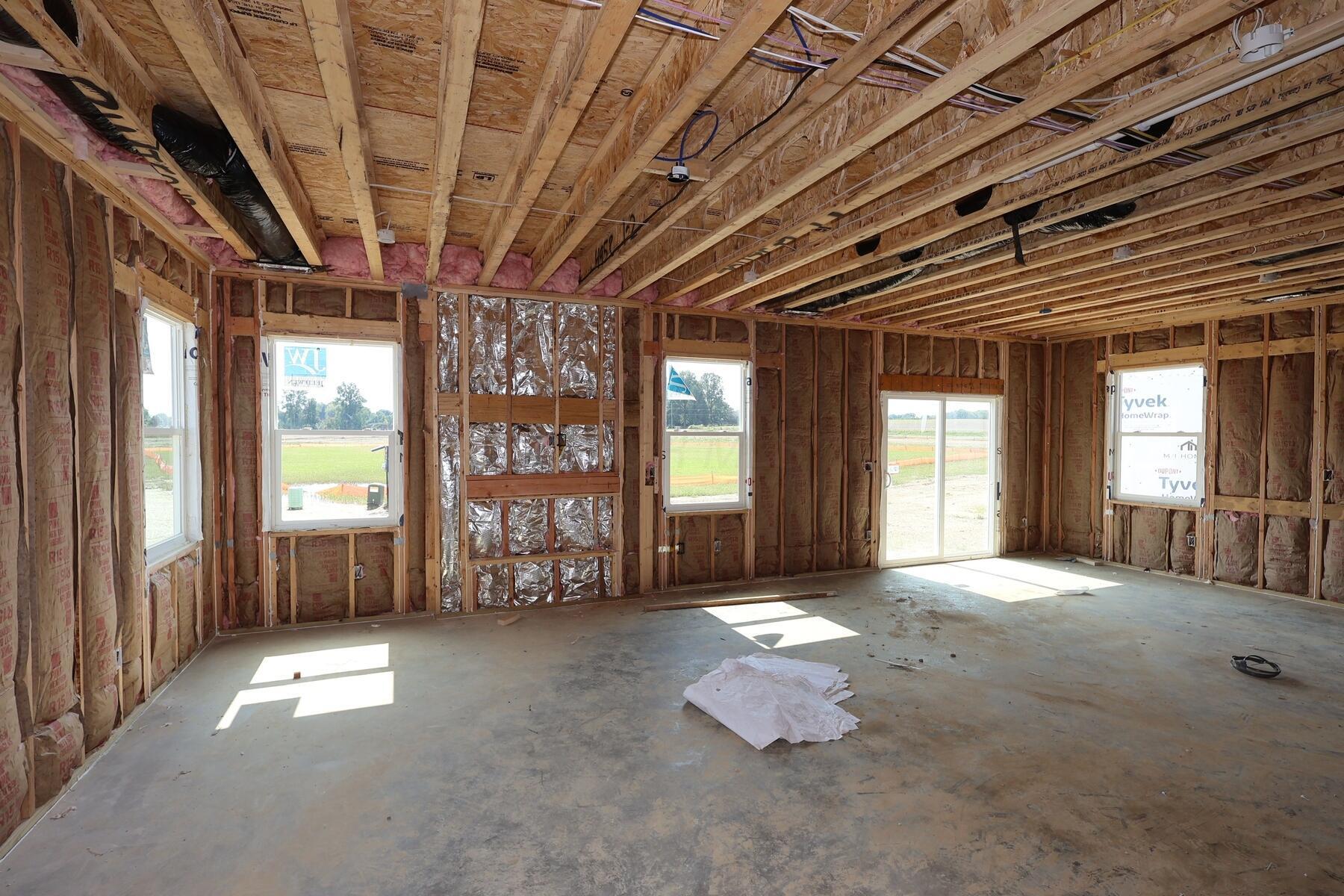 1008 Dawsons Drive Property Photo 6