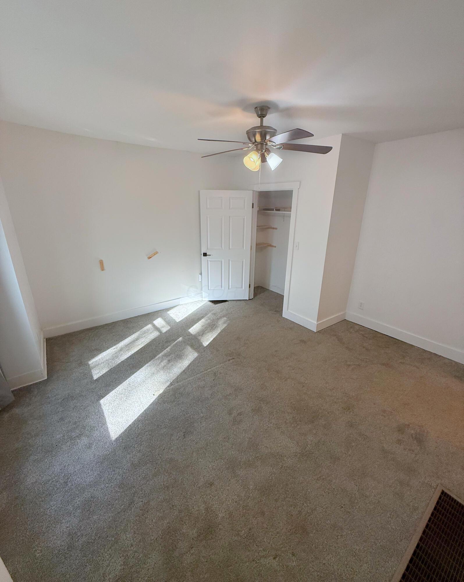 1585 Mound Street Property Photo 12