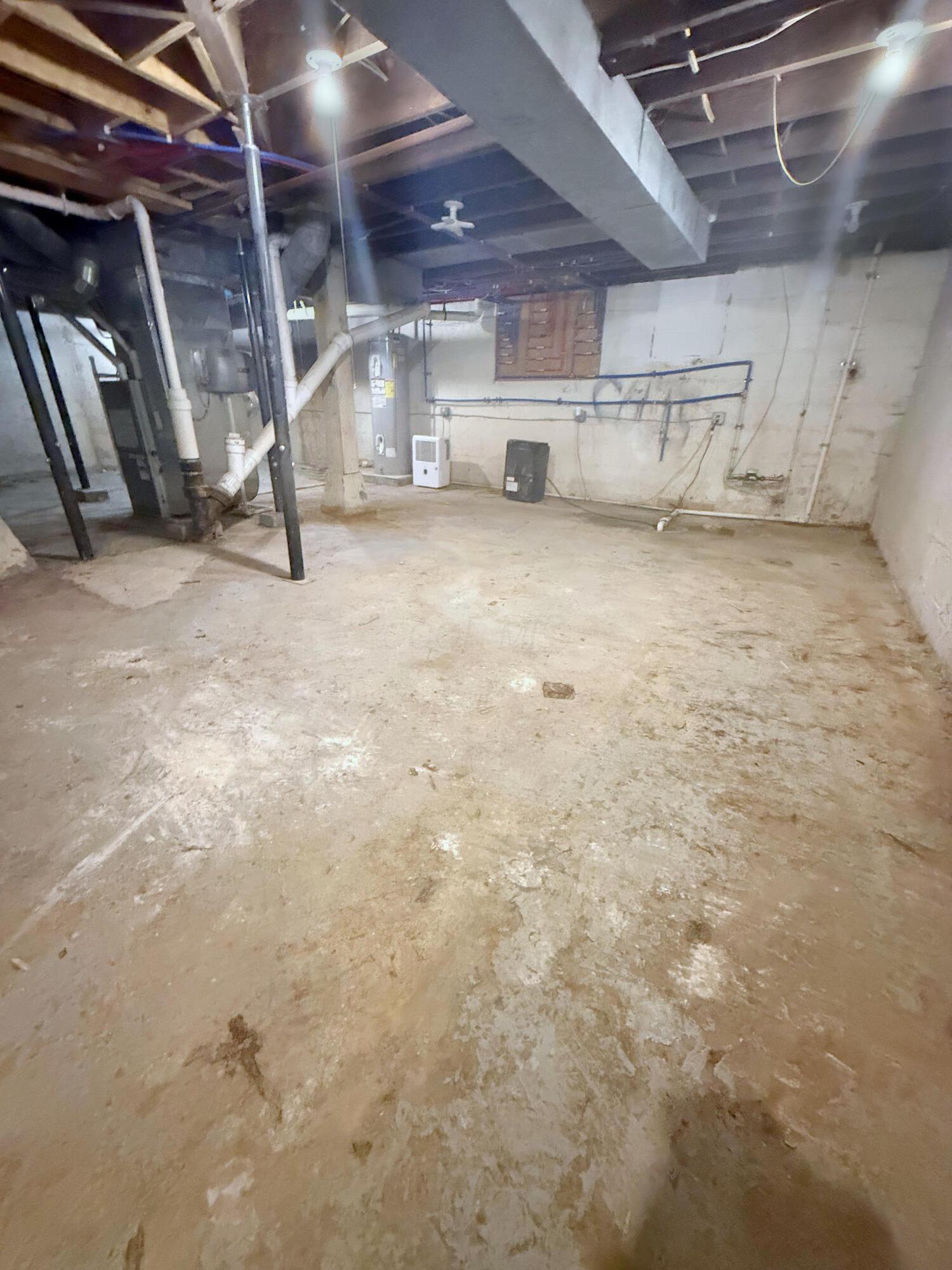 1585 Mound Street Property Photo 25