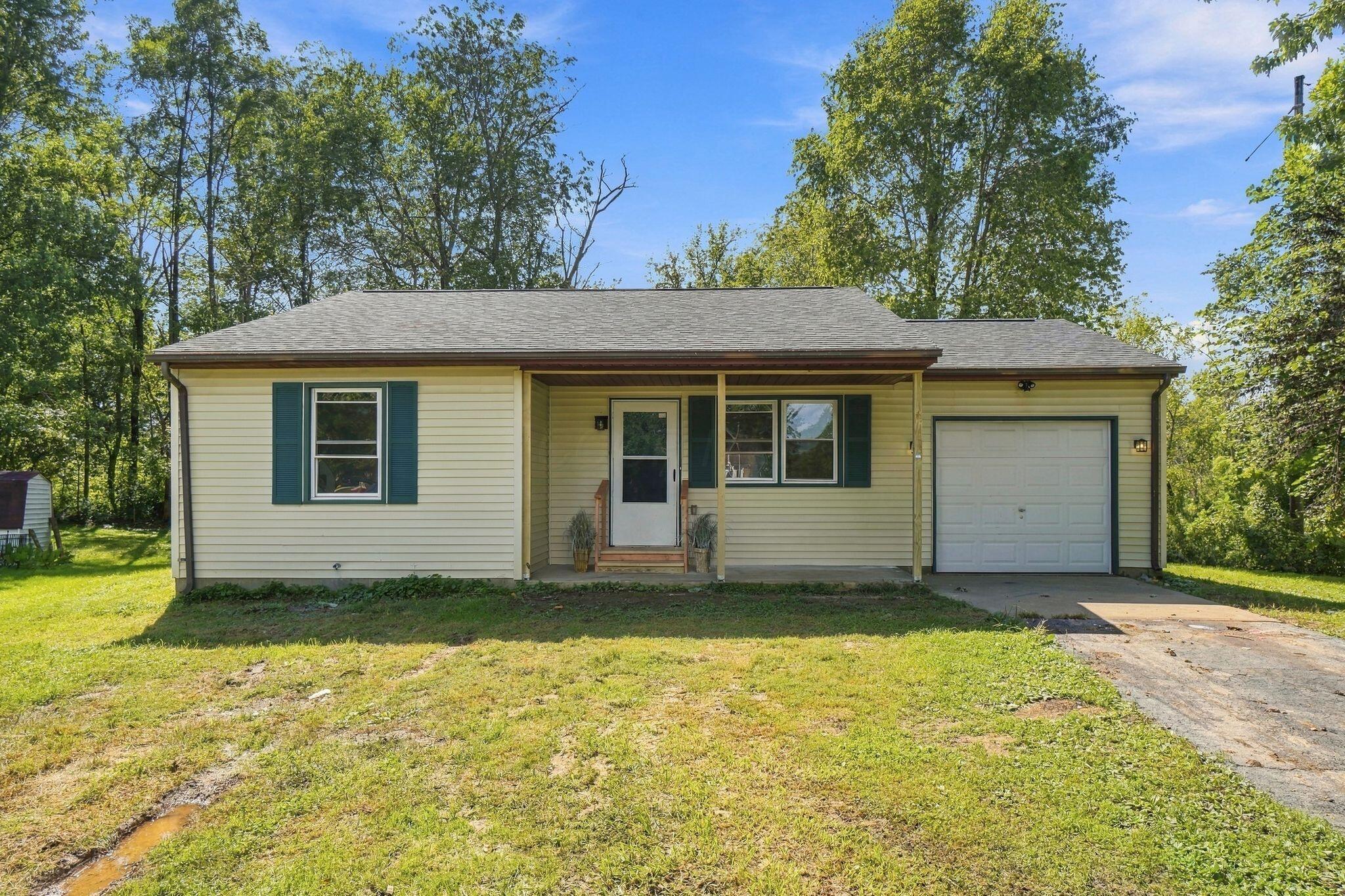 141 N Creekview Court Property Photo 1