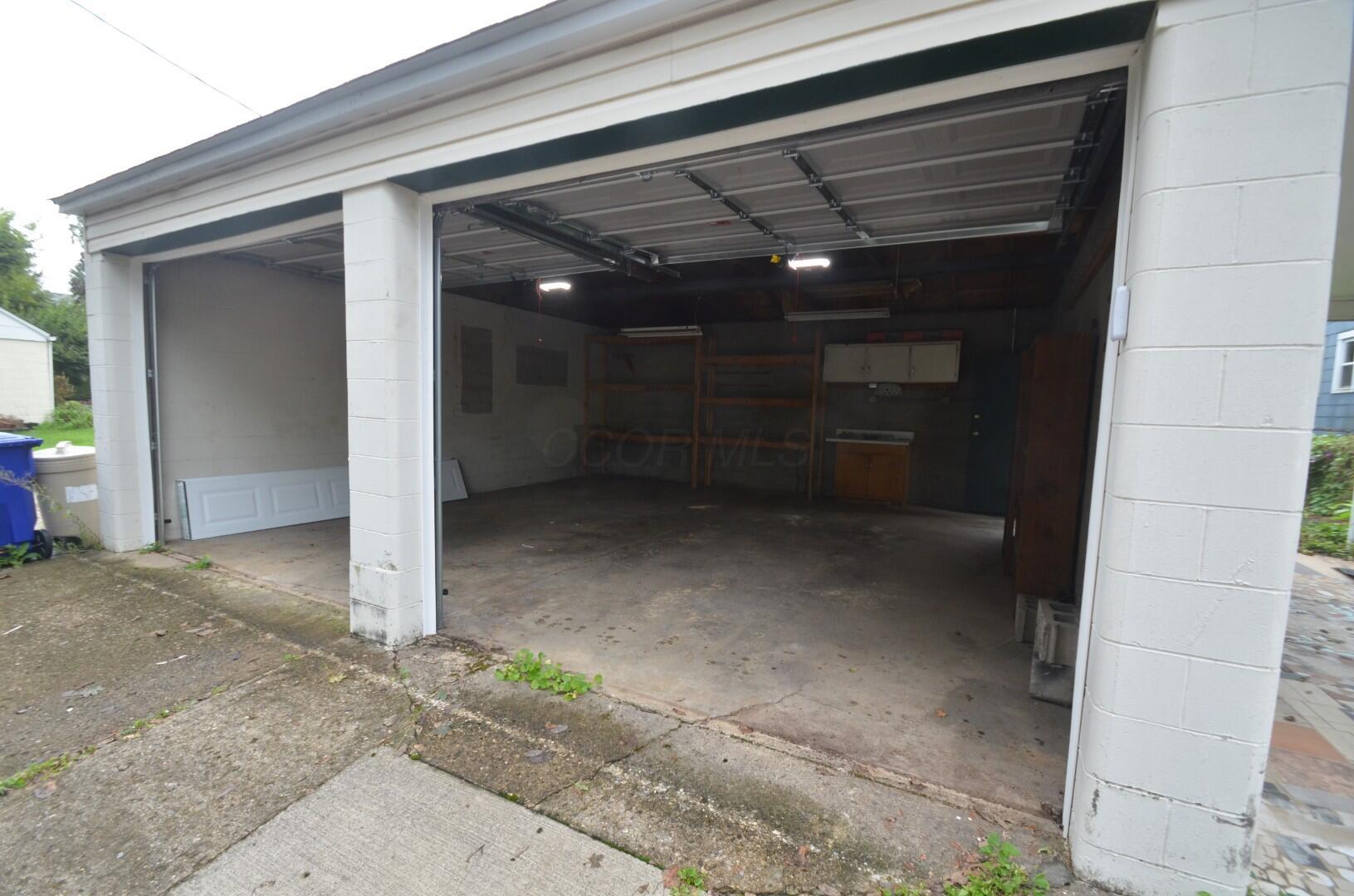853 Oxley Road Property Photo 25
