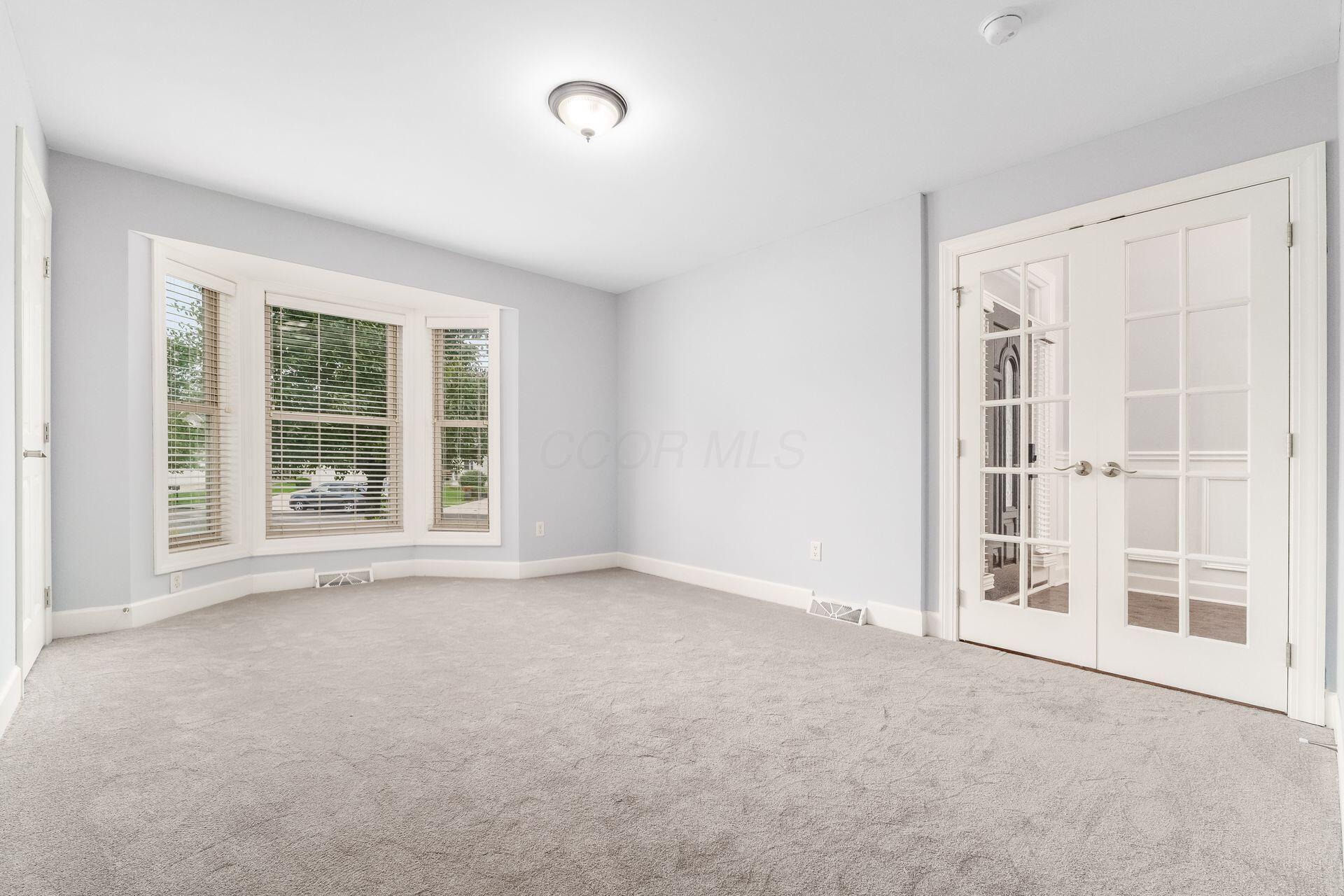 405 Connors Grove Property Photo 26