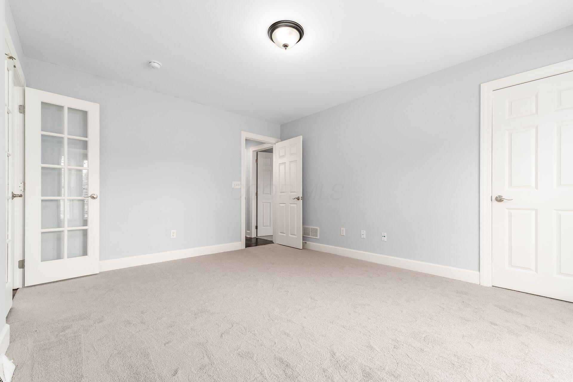 405 Connors Grove Property Photo 27
