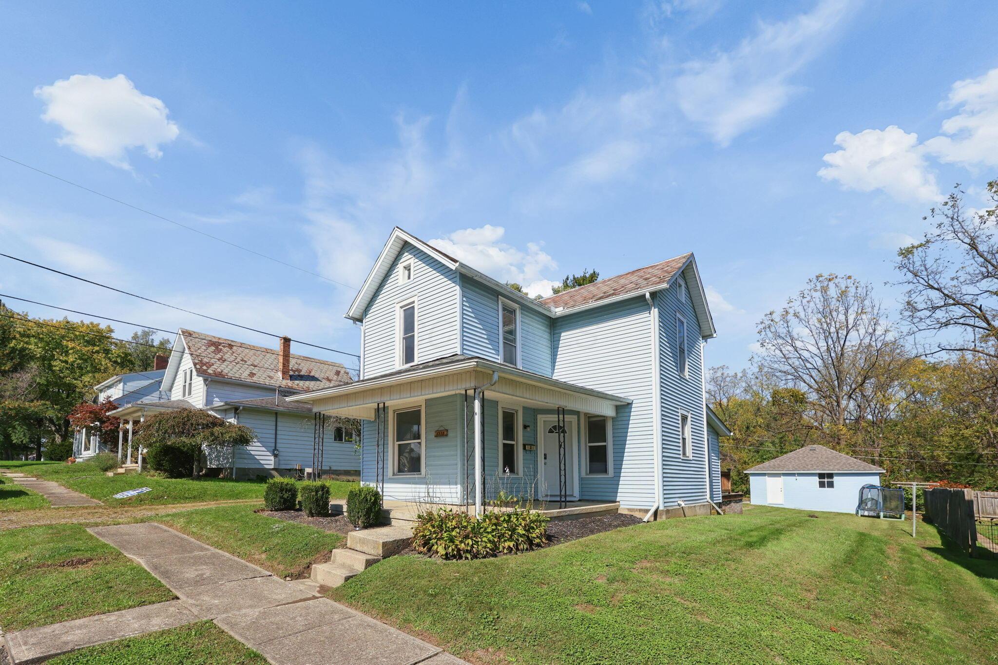 1318 W Maple Street Property Photo 5