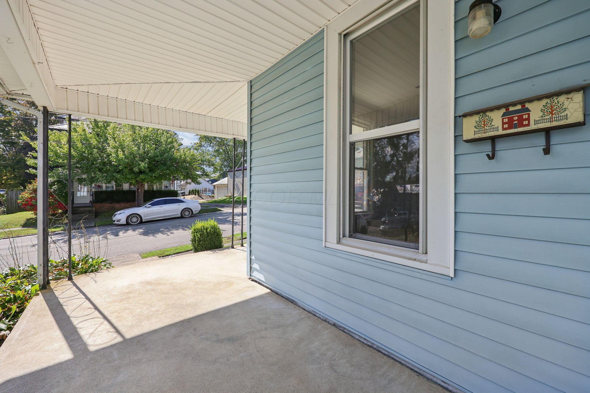 1318 W Maple Street Property Photo 6