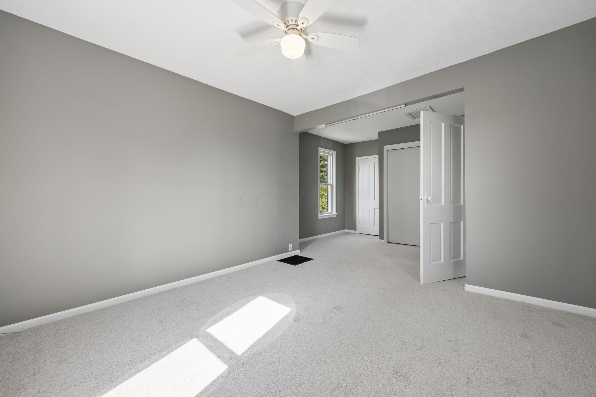 1318 W Maple Street Property Photo 17