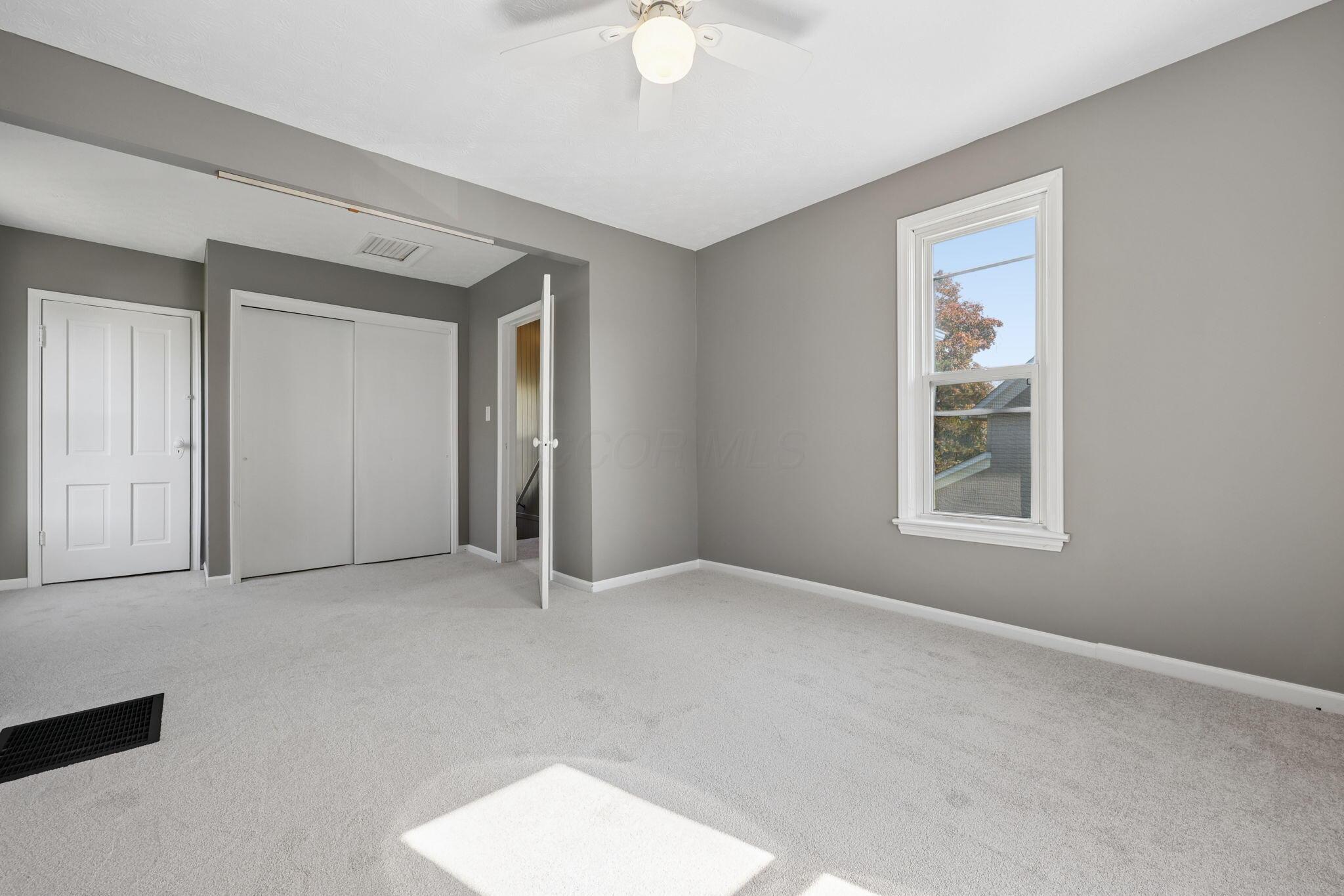 1318 W Maple Street Property Photo 18