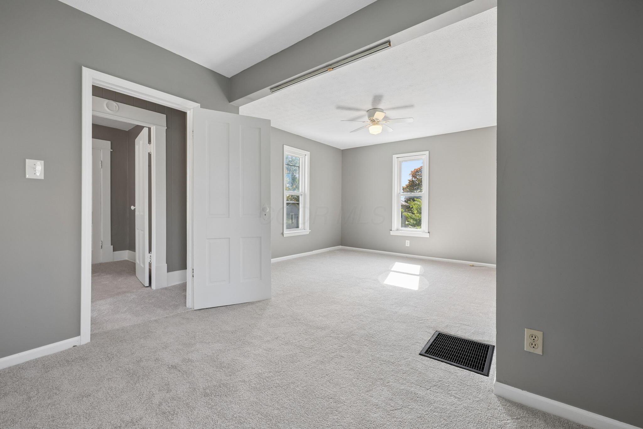 1318 W Maple Street Property Photo 19