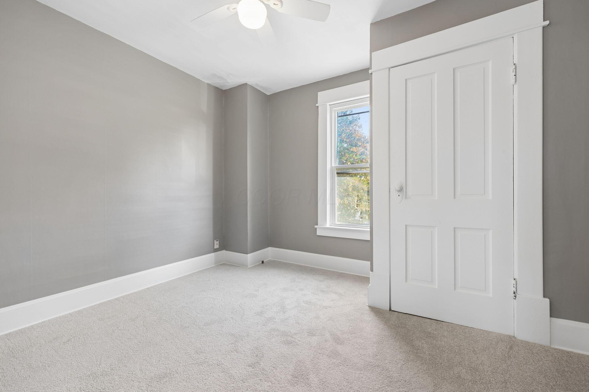 1318 W Maple Street Property Photo 20