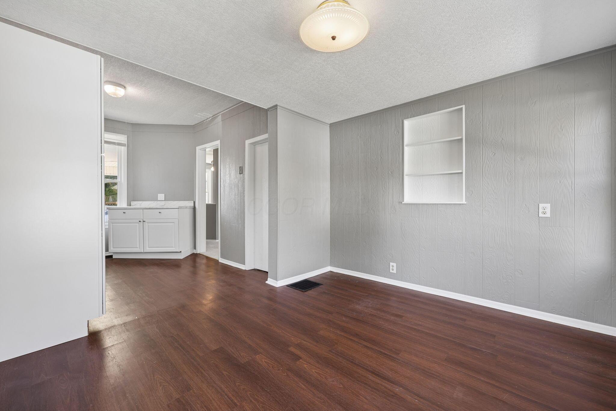 1318 W Maple Street Property Photo 29