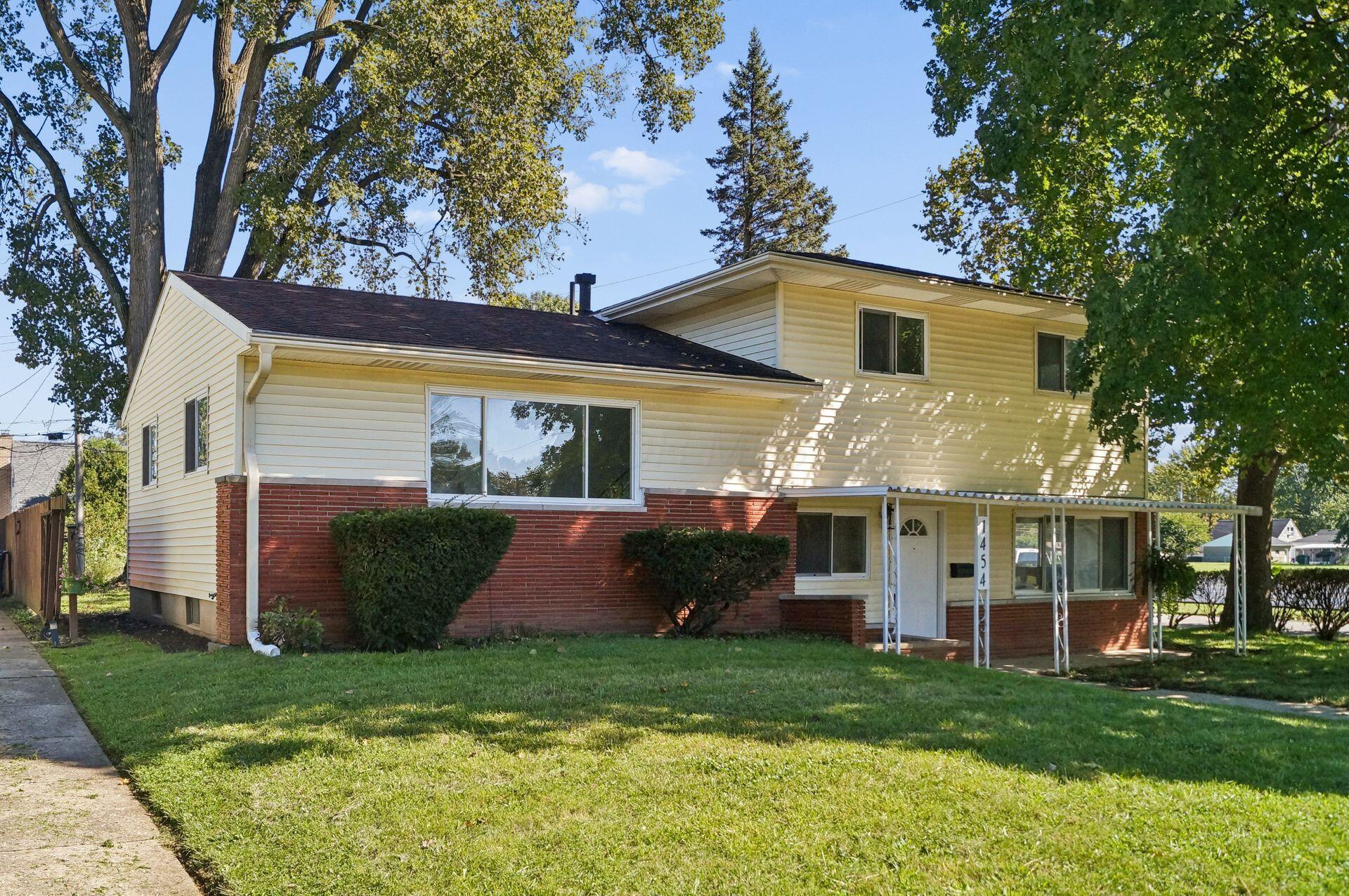 1454 S Weyant Avenue Property Photo 1
