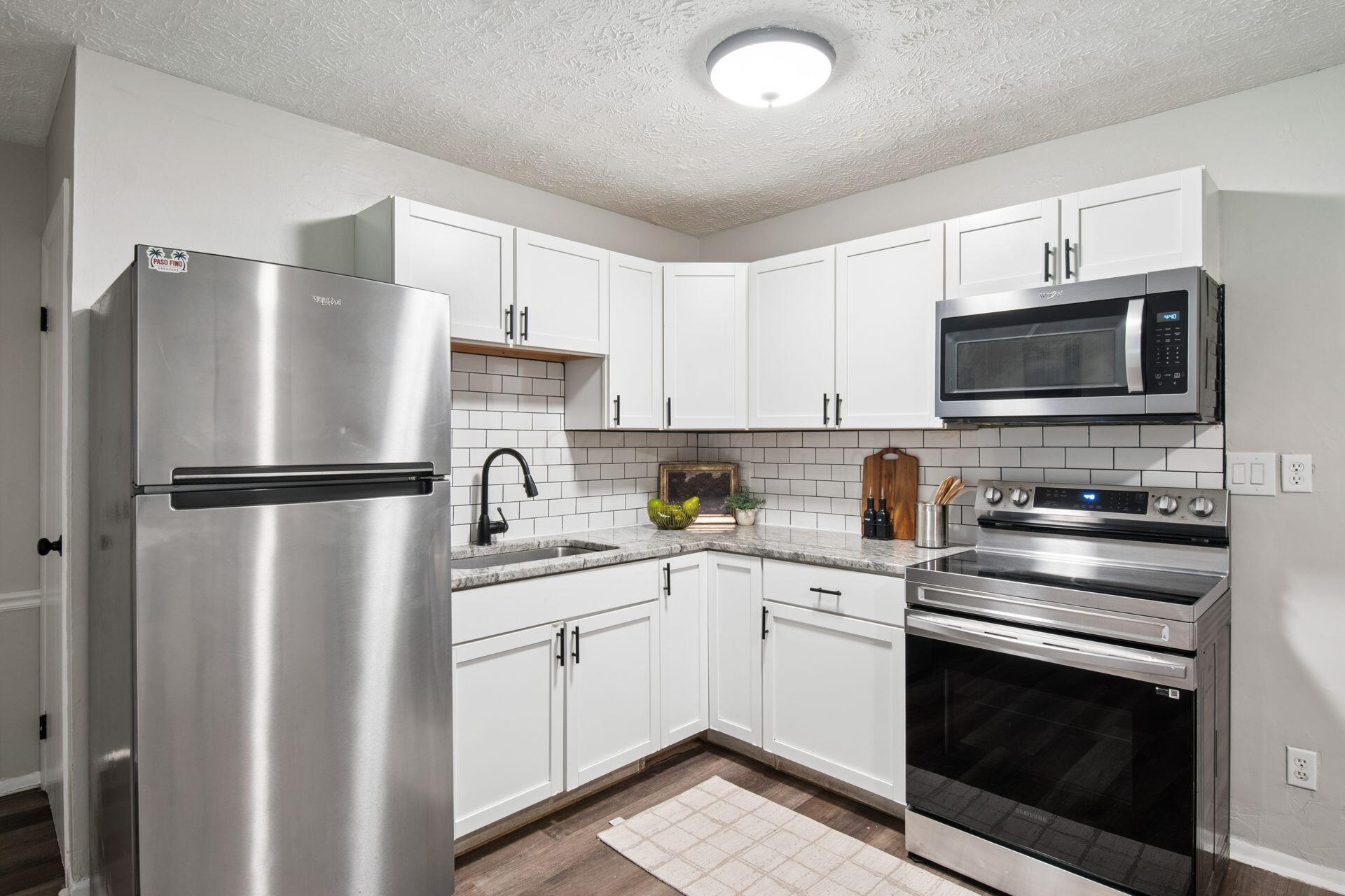 5104 Benham Drive Property Photo 10