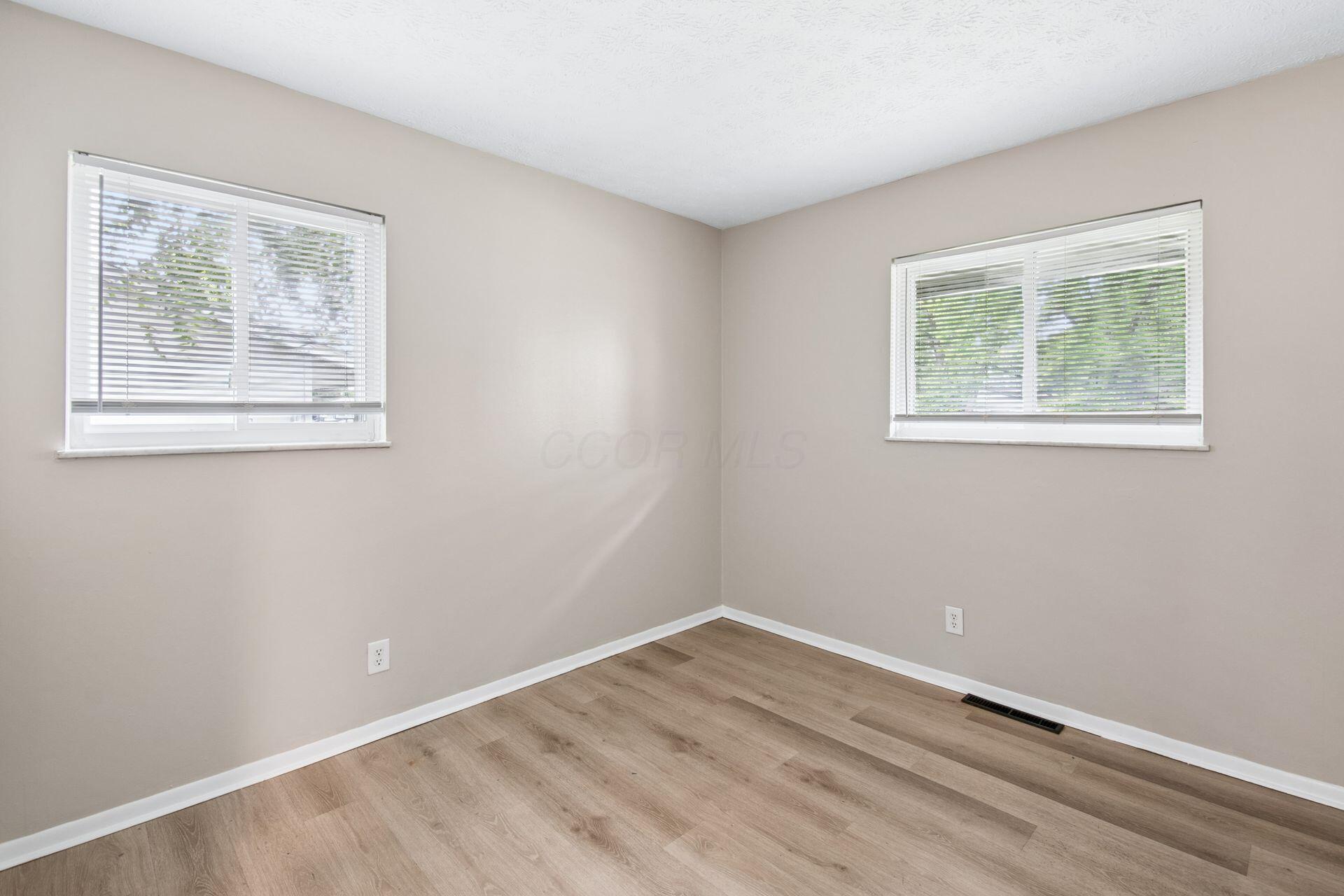 5104 Benham Drive Property Photo 15