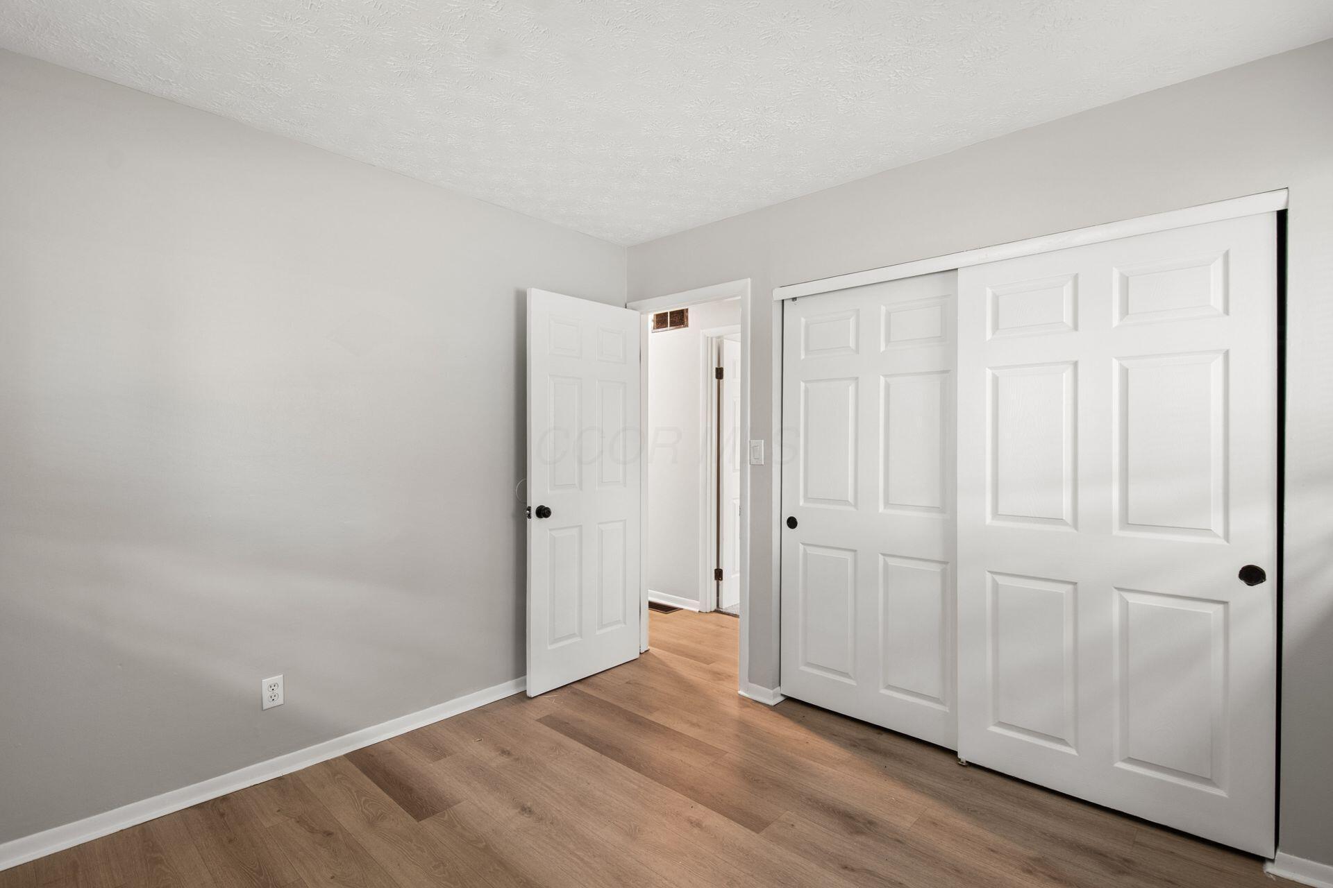 5104 Benham Drive Property Photo 16