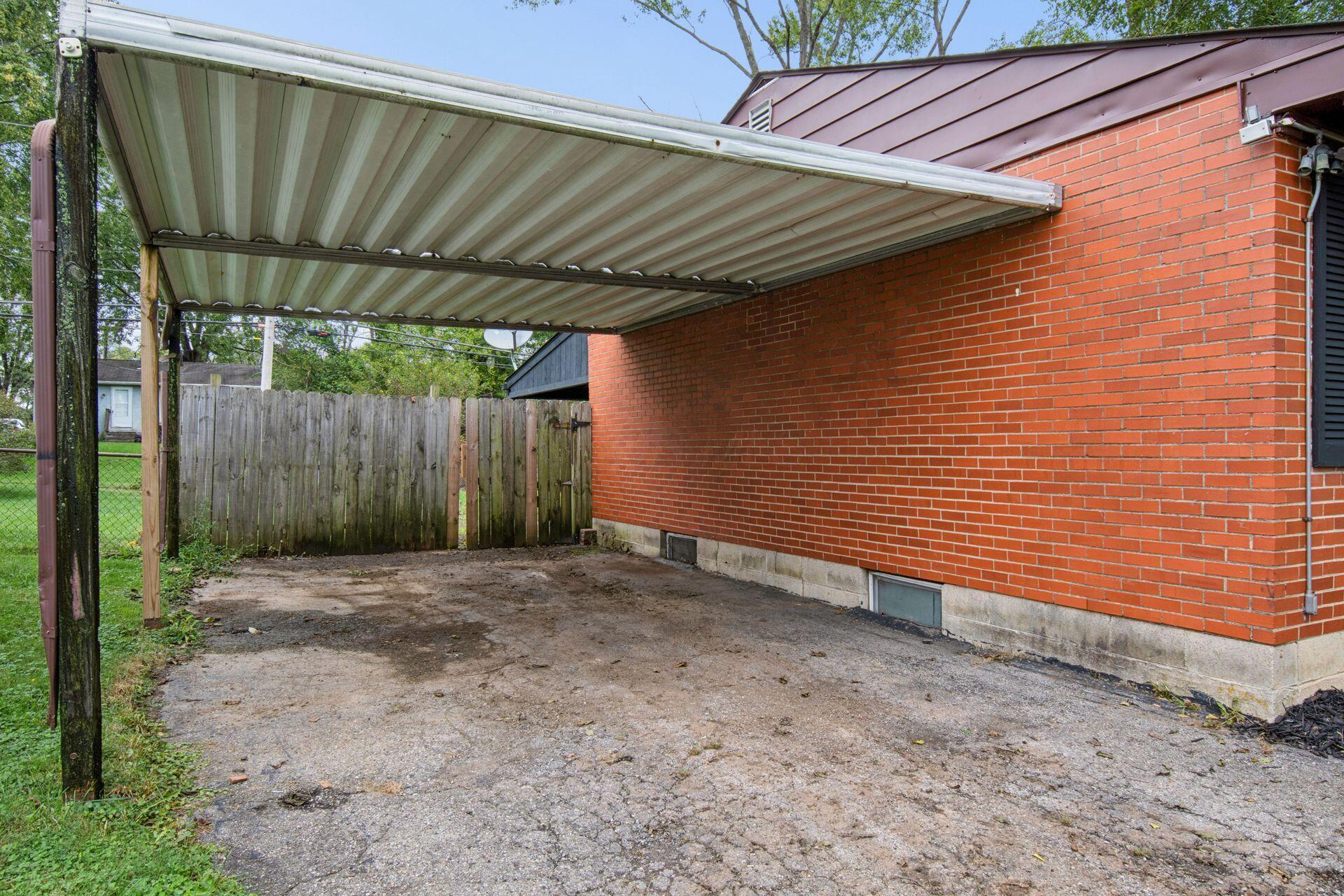 5104 Benham Drive Property Photo 20