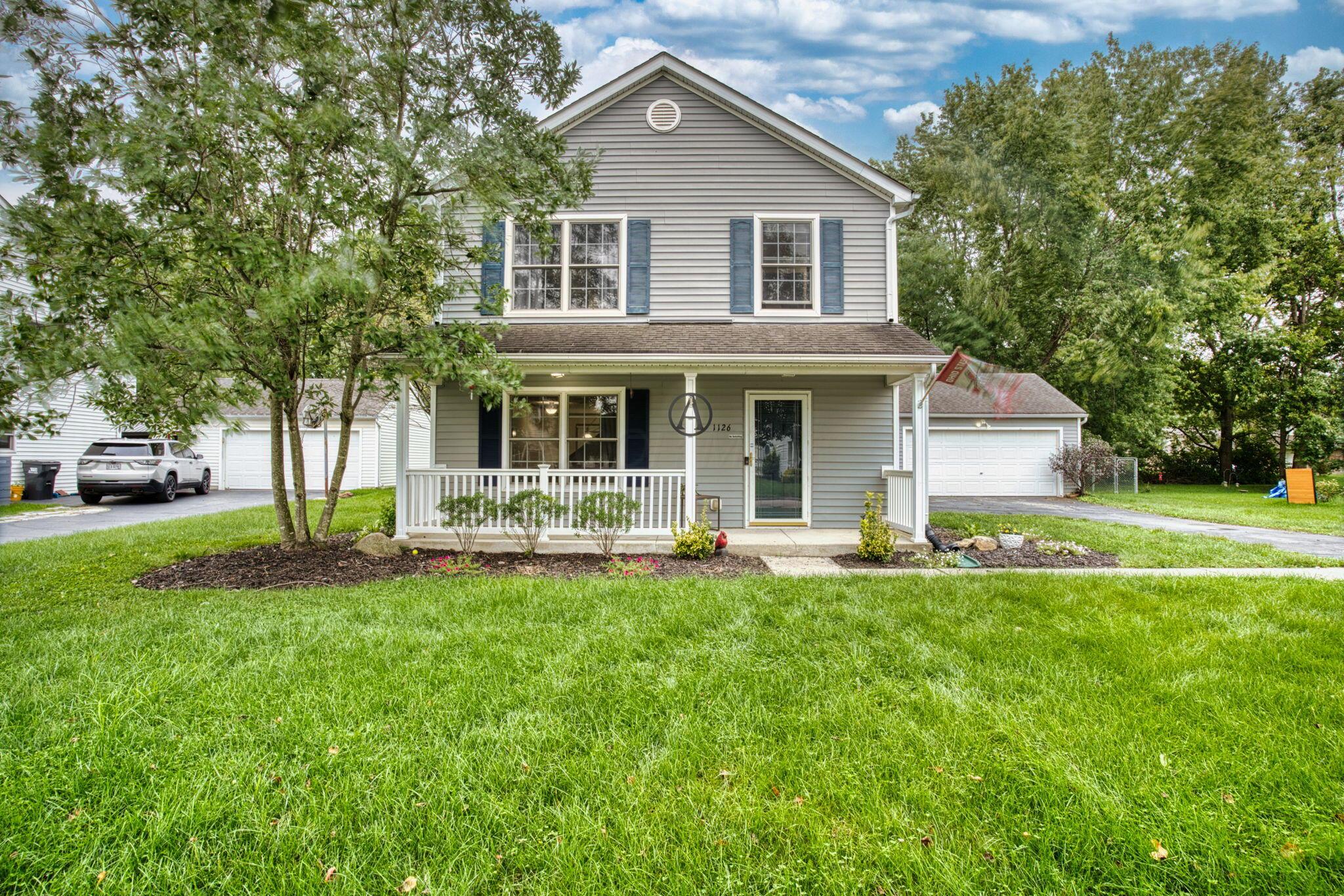 1126 Lake Forest Drive Property Photo 1