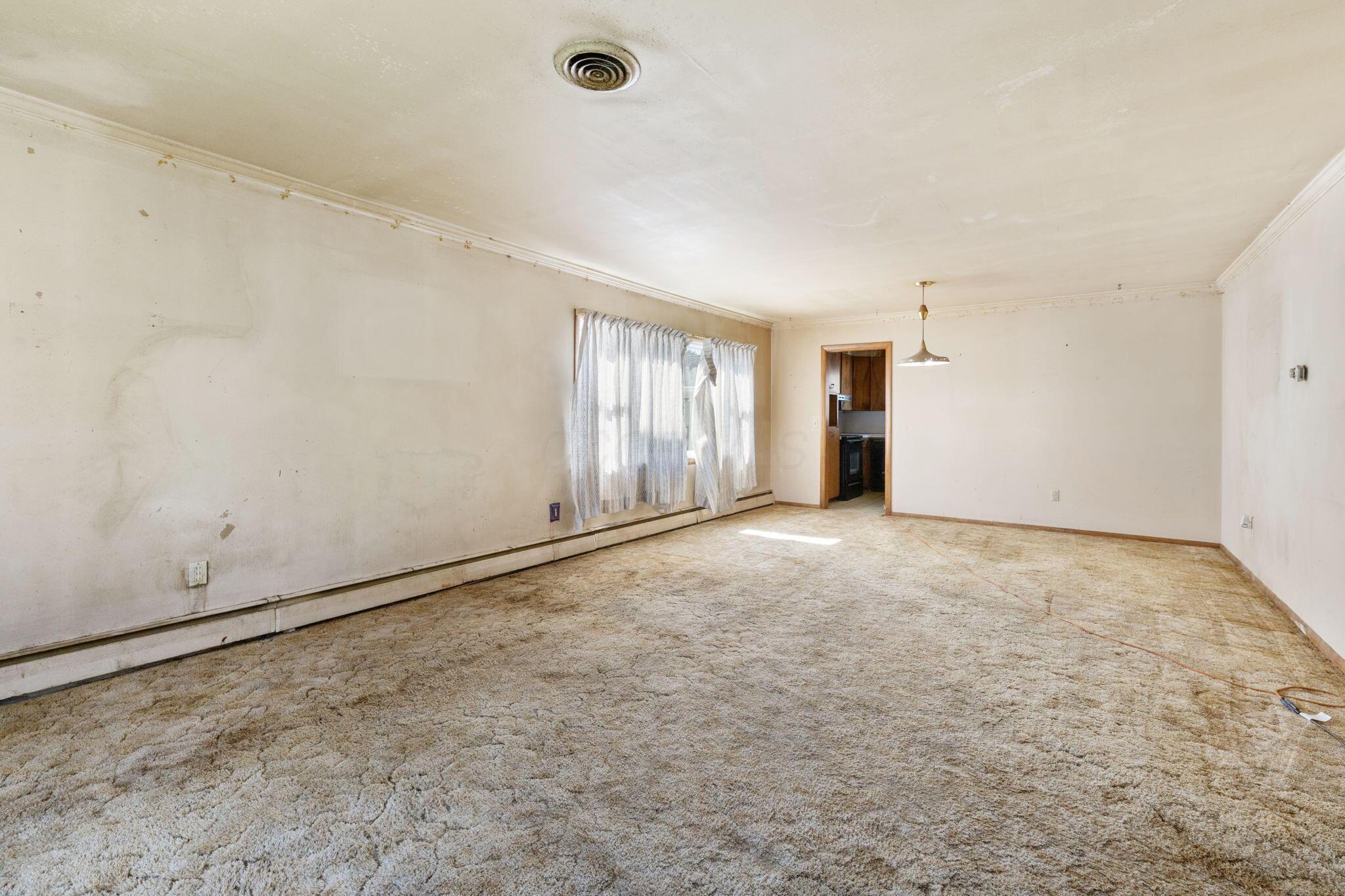 730 S Myrtle Avenue Property Photo 9